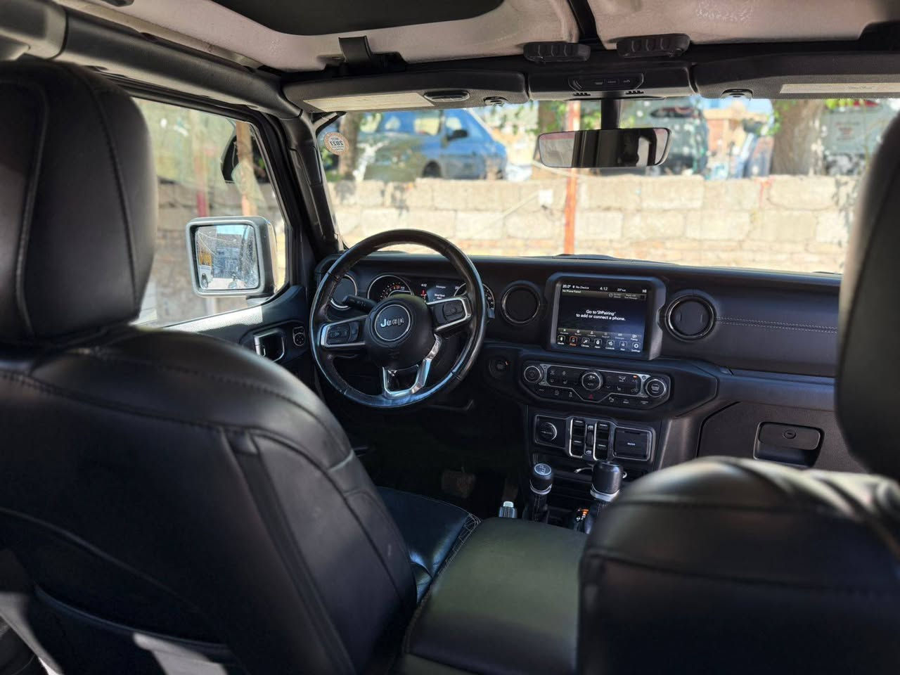 Jeep gladiator overland 4×4
مۆدێل : 2023  
ماوەی ڕۆشتن : 30.000mil
بزوێنەر   3.6l(6 پستۆن ) 
مواسەفات   
جلدى بیلادی رەش
کوشن هیتەر 
برێک بەسمە
رادار بێشەوە  
لایتی Led زنون  

هەتامواسەفات بنوسم تەواو نابێ 
ڕەسمی سۆنەریم داناوە 
ڕەقەم وسەنەوی تا ٢٠٣١ تازەیە تەحویل غرامە بەشەرت 
    رەقەم شانسی::    1c6htfg1pl507544 
هەموو گیانی بەشەرت 
 نرخى 285 مەجال 
تەنها فرؤشتنه
شوێن سلێمانی
 *********** السليمانية, العراق
