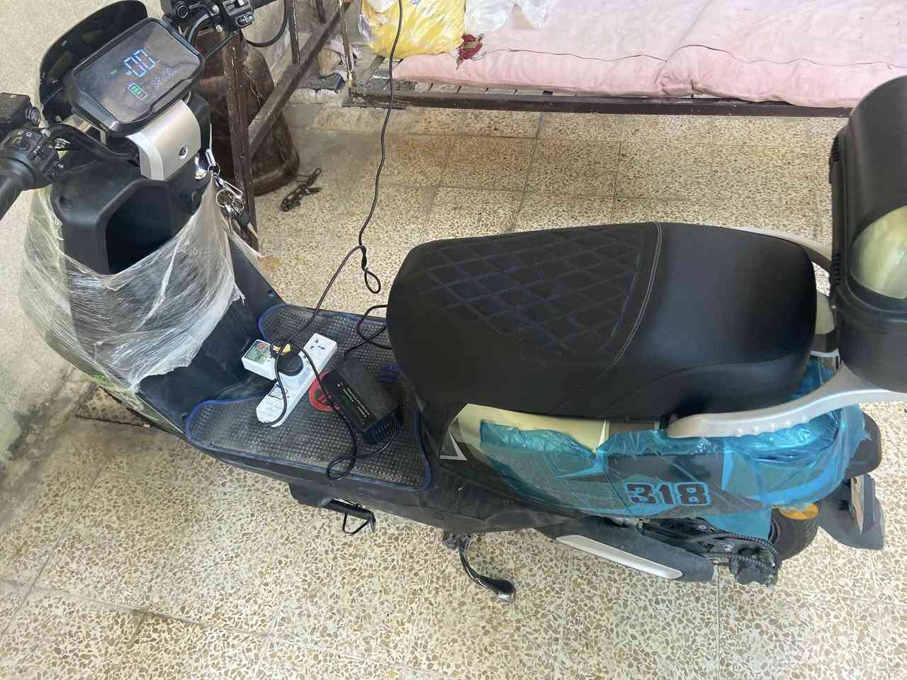 سلام عليكم عندي هذا المطور 318للبيع735نضيف فول تعال جيك قدام العين


**إذا كنت صاحب هذا الإعلان وتريد حذفه لأي سبب، رجاءا أرسل رسالة إلى الدعم الفني**