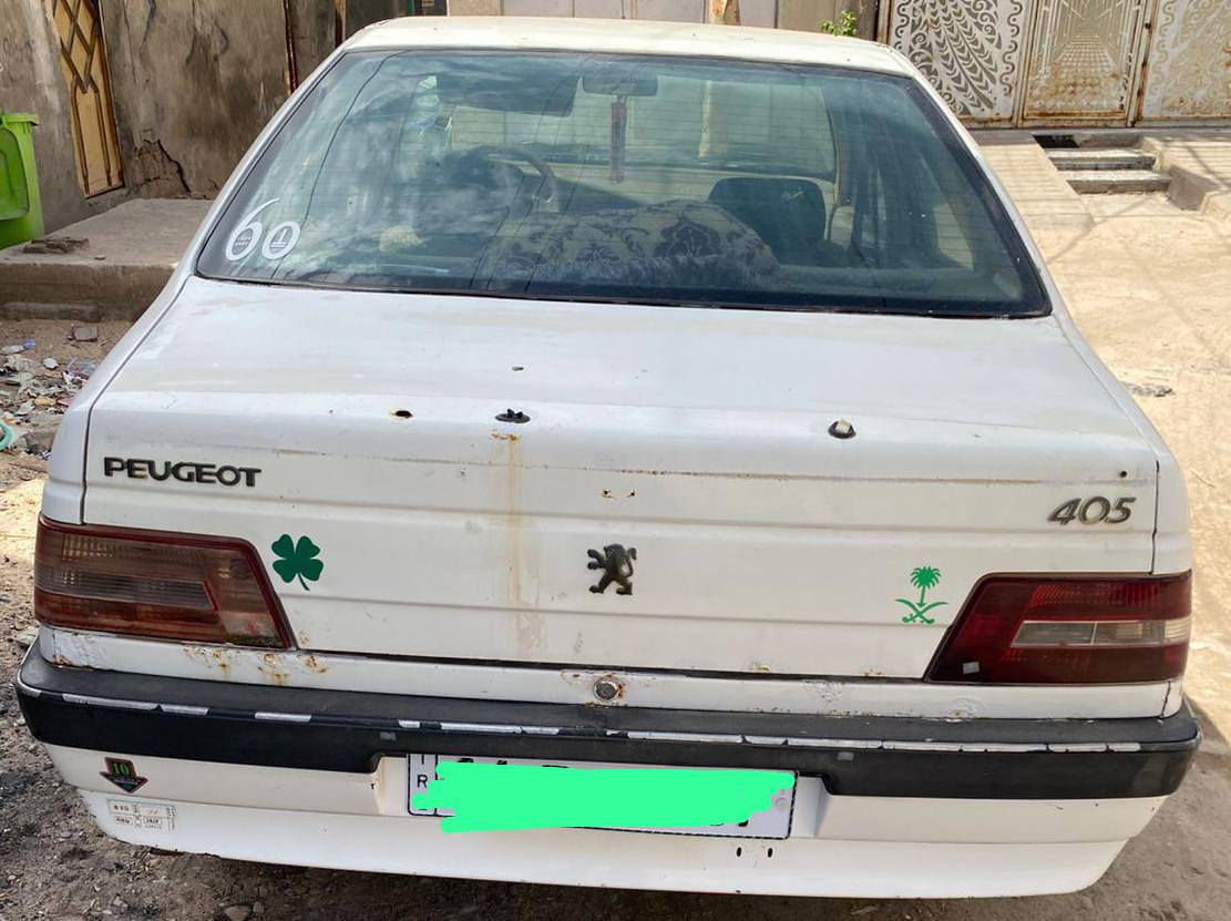 السلام عليكم
( بيجو 405 ) موديل 2014 سنويتها تنتهي 2031 بأسمي 
تبريد تدفئة شغالات گير مكينه زينات وافحصهن يم الفيتر
السعر 32 وبيها مجال 
مكاني البصرة كرمة علي 
رقم الهاتف ***********
