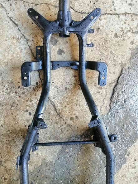 للبيع شاصي شرط مال بوتين شرط لا لحيم ولا بي عواج سعر 40 وبي مجال مكاني موصل جانب الايمن ***********
