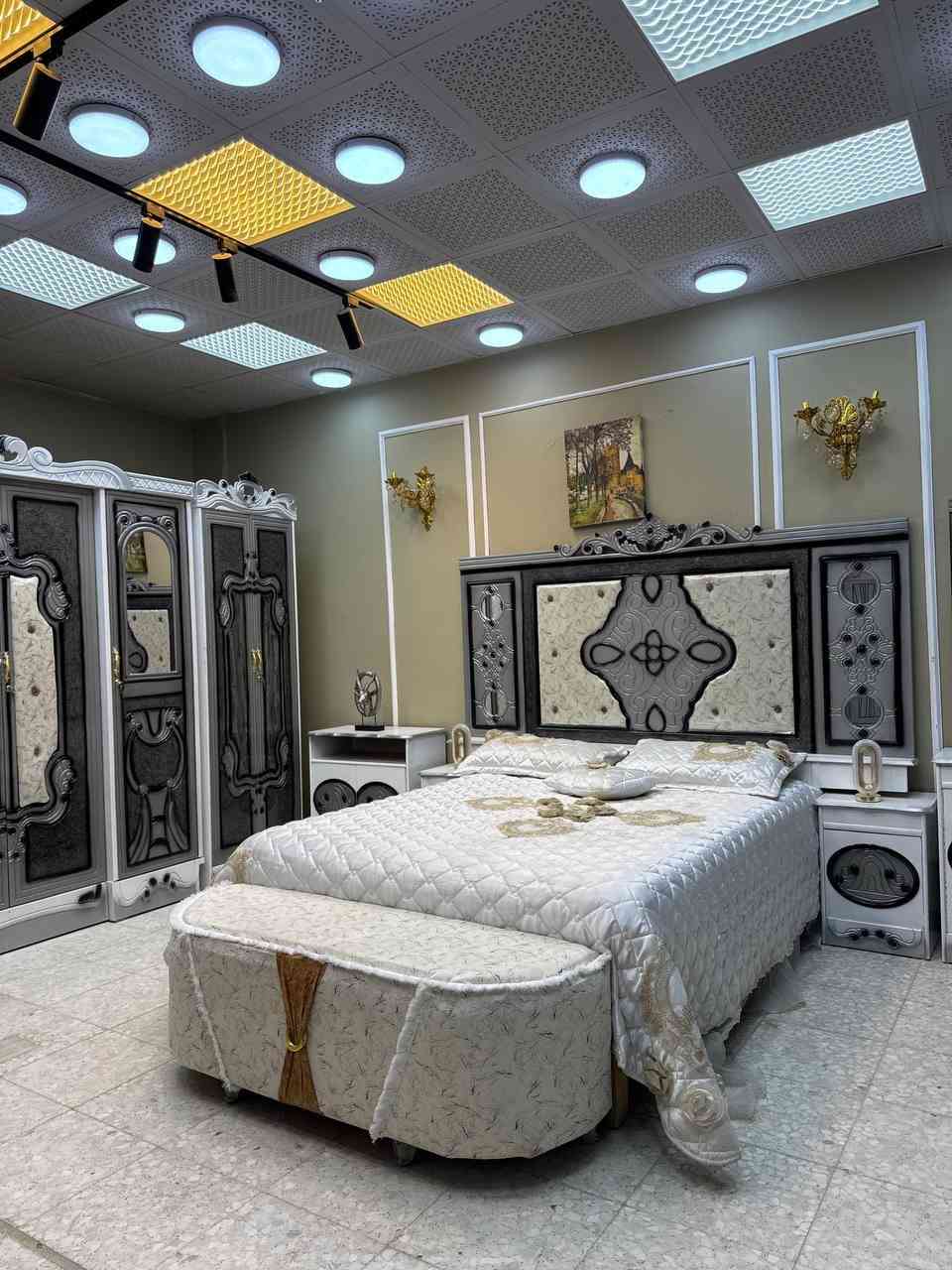 متوفر الان موديل جديد ..

السعر مليون و25 الف دينار 

سعر الشازلون الخزان 75 الف 

سعر الشازلون المقعد 50 الف 

غرفه نوم داخل معاكس خشب 3 ملم
خارج تحفير sns انديف 5 ملم

الصبغ حراري درجة اولى

6باب  متكونه من 9قطع

زاويه تصميم كنتوري بارتفاع الكنتور

السرير بلاويد اسود 6ارجل

قياس الكنتور ارتفاع 2.40 وعرض 3.20

النقل والشد مجاناً داخل بغداد 
الاطراف 40


**إذا كنت صاحب هذا الإعلان وتريد حذفه لأي سبب، رجاءا أرسل رسالة إلى الدعم الفني**