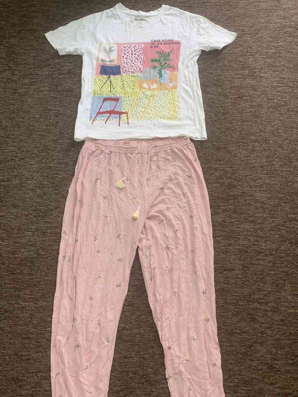 سلام عليكم
تفاصيل تراكات نسائية وبناتي بالة   اوربي نضيف سعر 80 الف
 توصيل جميع المحافظات 3الاف
 العدد 100قطعة
 للحجز راسلني خاص


**إذا كنت صاحب هذا الإعلان وتريد حذفه لأي سبب، رجاءا أرسل رسالة إلى الدعم الفني**