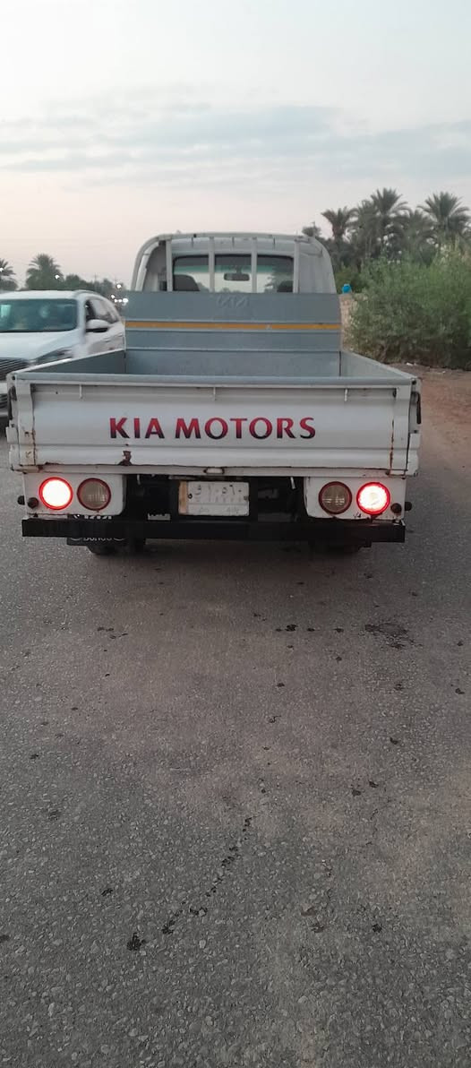 السلام عليكم كيا للبيع عنوانها كربلاء طويريج سياره باسمي ما بيها نقص غير بس مشطها قم رقم شاصي سنويه لل 29 السياره كامله مكمله سعرها 53 بها مجال حق الجيه


**إذا كنت صاحب هذا الإعلان وتريد حذفه لأي سبب، رجاءا أرسل رسالة إلى الدعم الفني**