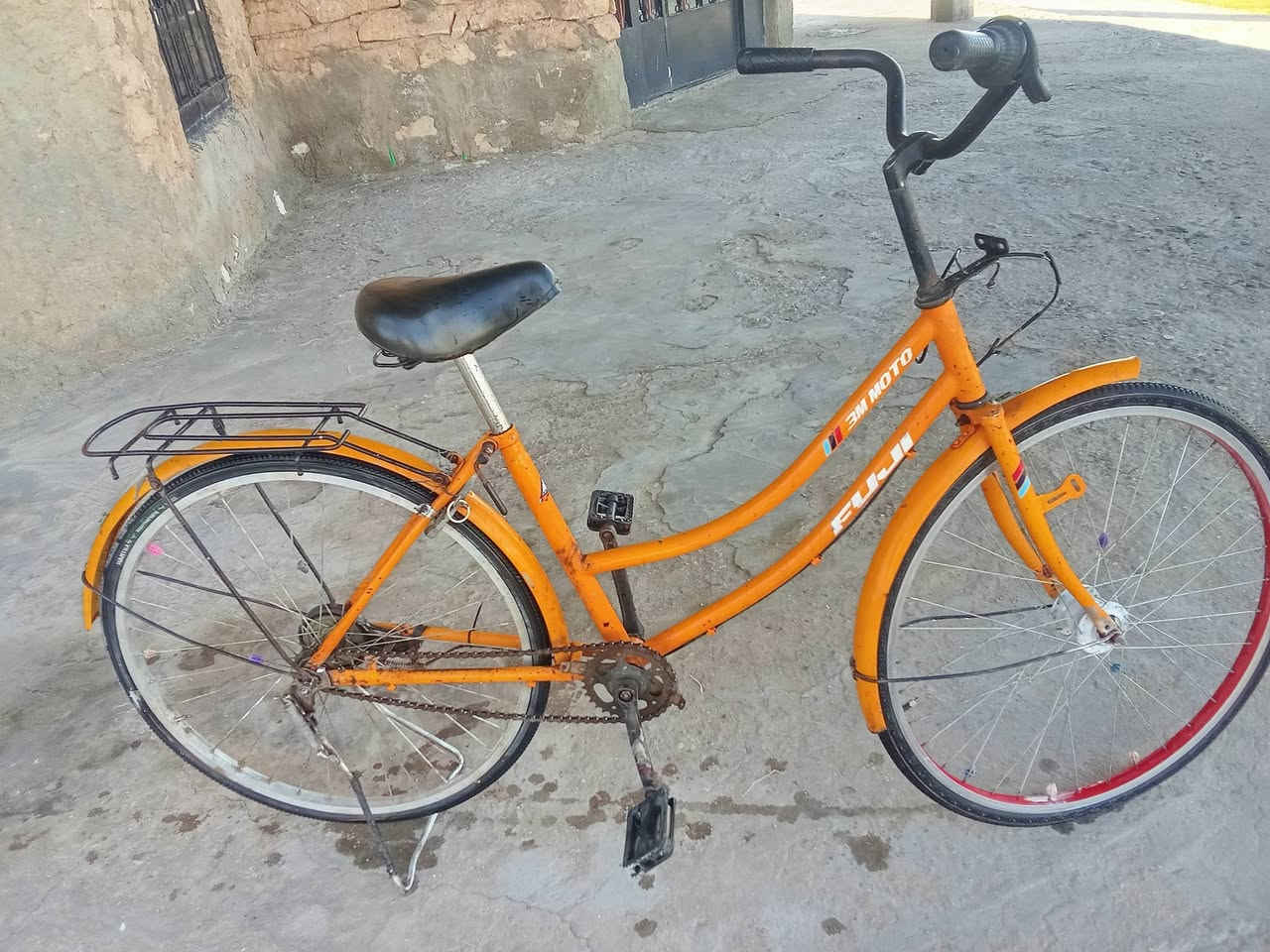 بايسكل للبيع حجم 26 سعر 40 وبي مجال


**إذا كنت صاحب هذا الإعلان وتريد حذفه لأي سبب، رجاءا أرسل رسالة إلى الدعم الفني**