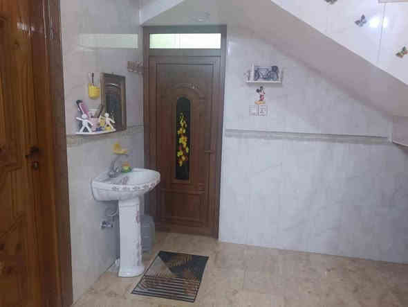 للبيع بيت حديث في بابل – موقع مميز

📍 الموقع: مقابل مقام مرد الشمس، قرب أسواق تفاحة، حي الصحة، بصف  مشروع الماء

🏡 المساحة: 200 متر مربع – طابو زراعي صرف

🔹 المواصفات:
واجهة 11.5 متر
بناء حديث ومتين
غرفتين نوم + صالة + مطبخ + كليدور
صحيات وكراج سيارة وحديقة
أرضية مرمر
شارع بعرض 8 أمتار
قريب جدًا من شارع حي الصحة الرئيسي

📞 للاستفسار:

***********
