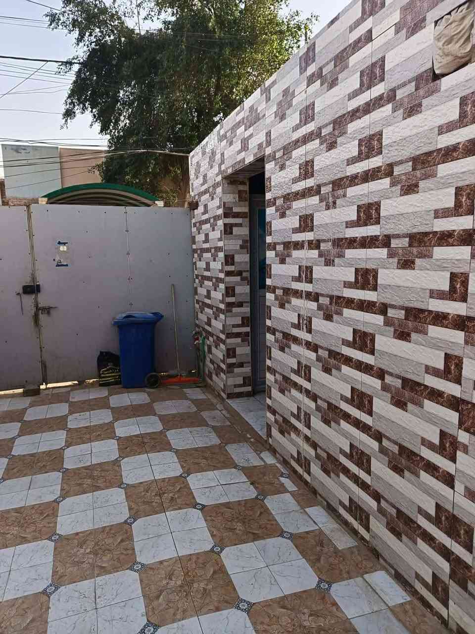 سلأم عليگم ورحمة
دأر للبـيـع* طــــأبــو صــــرف
🏘 ألمسـأحـة 105.. 
تـتـگون 📍مـن 
غــرفـة وصــألـة وبــيـهـأأ گـرآچ ومطـبـخ وصـحـيـأت //ألـعـنـوأن ألــــديـوأنـيــة!
حــي ألـعــسـگـري ألثـأنـي // شــأرع 60
فـرع ألـعـدسـة الذهـبيــة مـصـور ¶ 
گـل ألـخـدمــأأت مـتـوفـرة قريبأأ ع شـآرع جـدأ


**إذا كنت صاحب هذا الإعلان وتريد حذفه لأي سبب، رجاءا أرسل رسالة إلى الدعم الفني**
