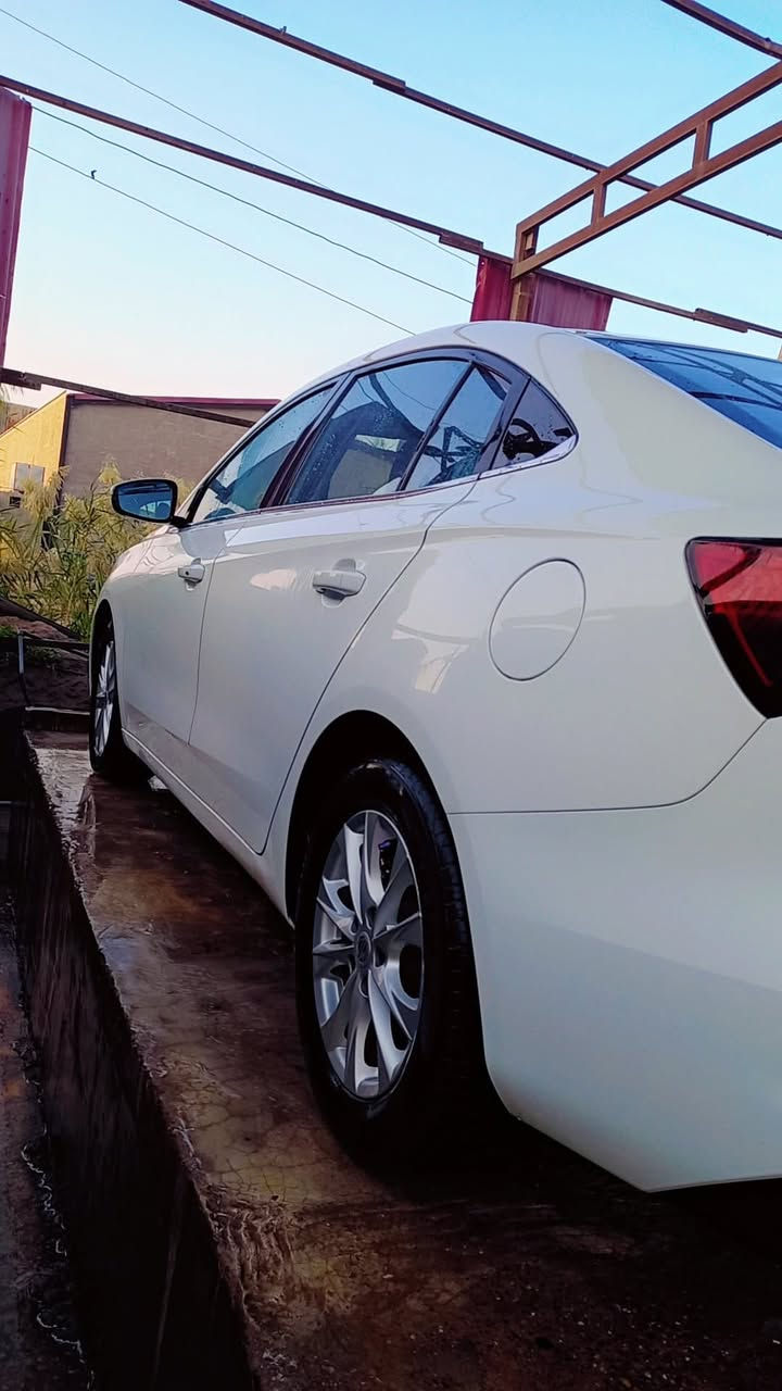 السلام عليكم للبيع  MG5 ROEWE موديل 2024 سنوية  رقم اربيل فول مواصفات 

حجم المحرك 1500/ كير اوتو تنفس طبيعي  /دواخل جلد/ سنتر لوك/ مدخل AUX و USB امامي وخلفي
تبريد قطعتين/ تدفئة/مقاعد رياضية/ أكياس هوائية
تحكم مقود / مصابيح نهارية ومصابيح لد/
جام كهرباء ٤ ابواب/ نظام انذار/ حساسات خلفية وامامية/ دخول بدون مفتاح/ بصمة عدد 2/ فتحة بانوراما/ اشاير بالمري/ اندرويد اوتو/ نظام خرائط/ أوامر صوتية/ شاشة وسائط/ بروجكتر/ نظام ABS/ بلوتوث/ كاميرا درجة °360/ ابل كار بلاي/ حساس ضغط الاطارات/ مثبت سرعة وبعد عدة مواصفات مذكرتهن مكاني. تكريت صلاح الدين 
السعر ١٠٥اَو بيها مجال  رقم الجوال *********** ***********
