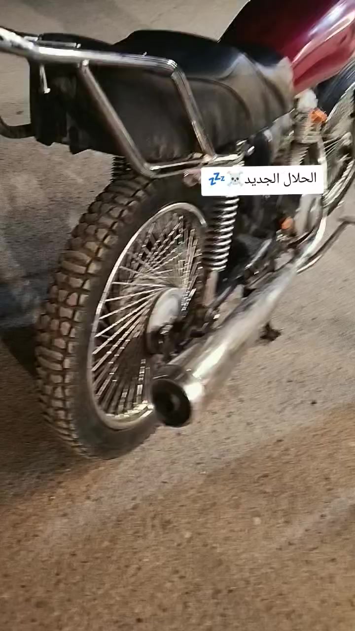 سلام عليكم موطور للبيع موديل 18 محرك بدون صرف و بخار دراجه شقاله من اول هندر اي عيب ما بيها سعر 160 بيها مجال مكان كركوك فيلق رقم الهاتف *********** شراي اتصل ما متواجد واتساب
