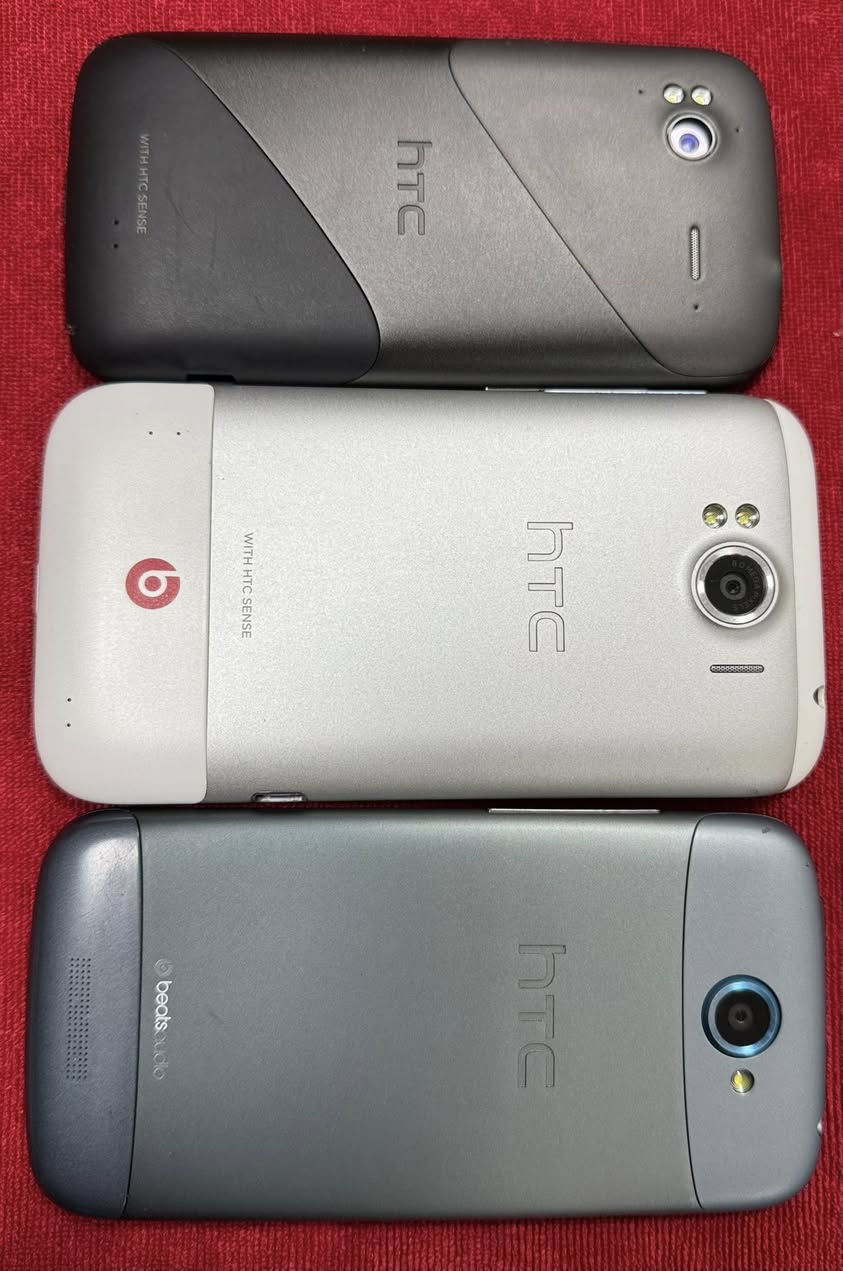 للبيع HTC  
***********
واتساب
