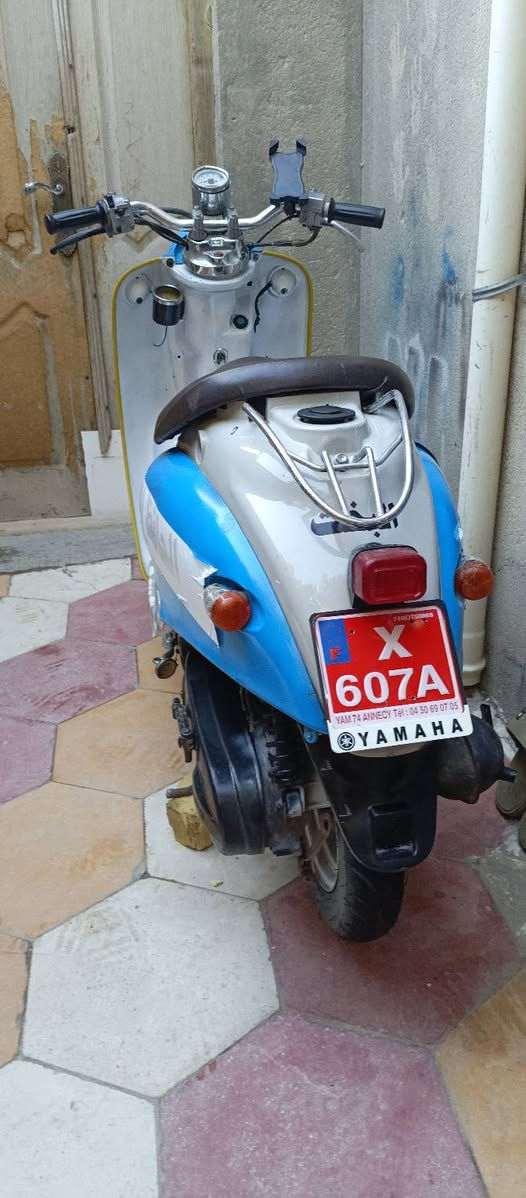 السلام عليكم دراجه مصريه للبيع دراجه نضيفه مكينته مفتوح بيه بس بستم شغاله هندر واحد السعر ب250 وبيه مجال المكان سوك الشيوخ تقاطع الوائلي واتساب ***********
