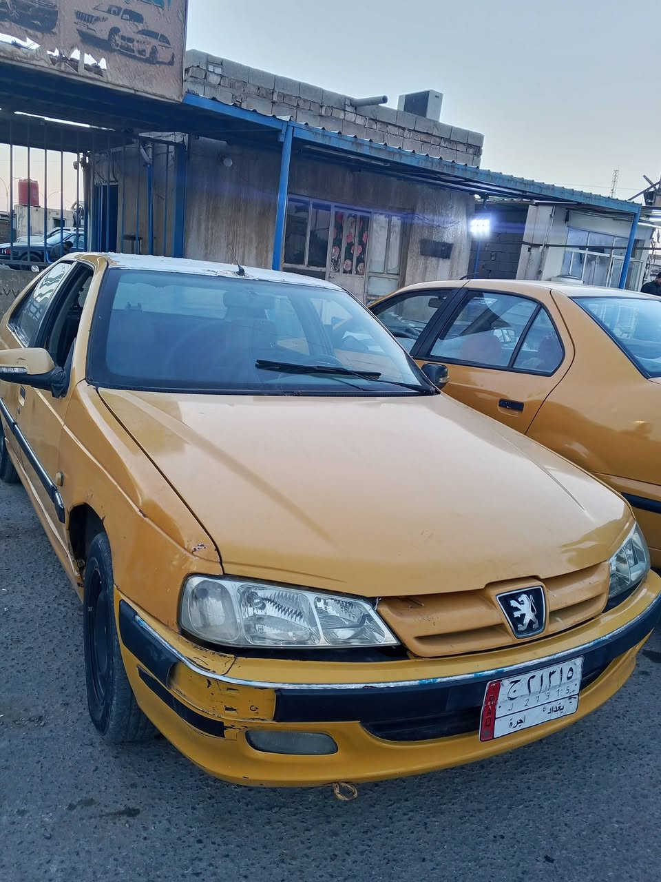 سلام عليكم سياره بيجو موديل 10سنويه منتهيه بل2024راعيه بغداد ***********
