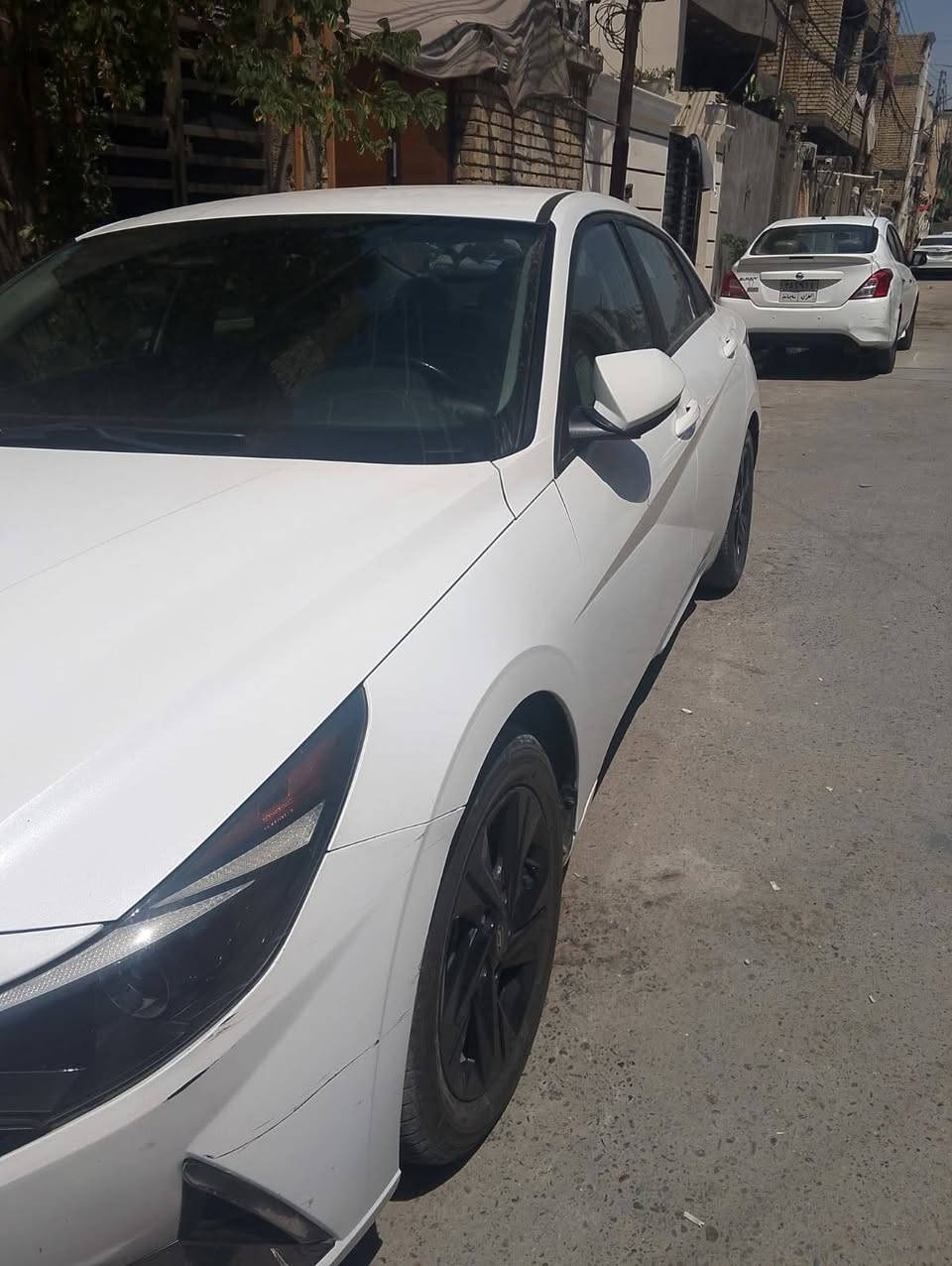 السلام عليكم النترا موديل 21 ماشيه 89اصل للبيع  السعر 132وبيها مجال رقم بغداد وصور الحادث موجوده التفاصيل اتصال عالرقم ***********
