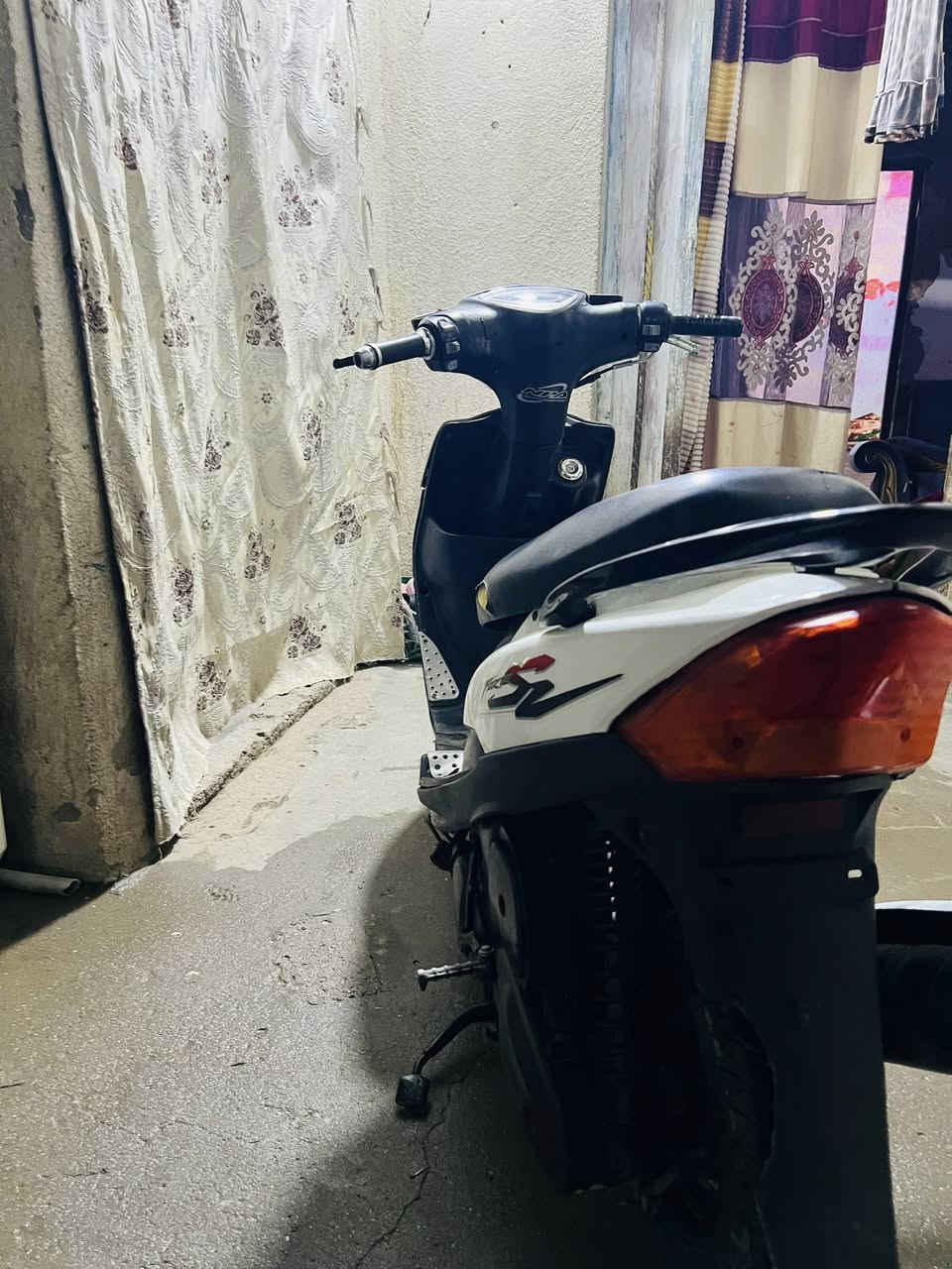 السلام عليكم دراجه ماكس عدله بوشه49 مكفوله كفاله عامهالسعر 700 وبي مجال ***********
