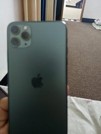 ايفون ١١ برو ماكس • نظيف • بطارية ٧٥٪