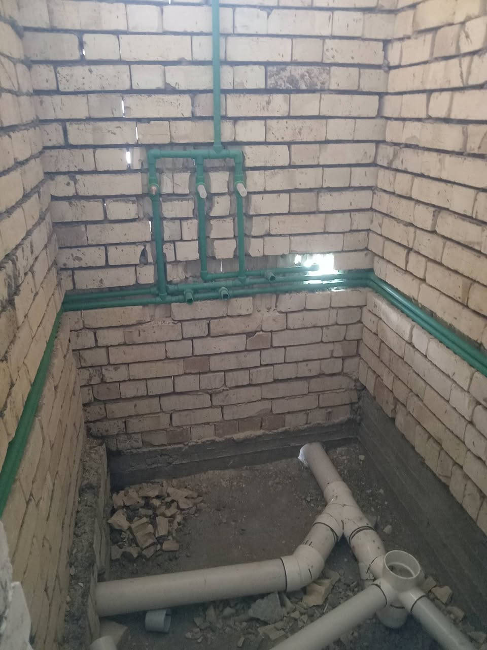 السلام عليكم نعمل على تأسيس ماء أو مجاري أو كهرباء لاتصال على الرقم التالي *********** وبنسب لأسعار واني بخدمتكم
