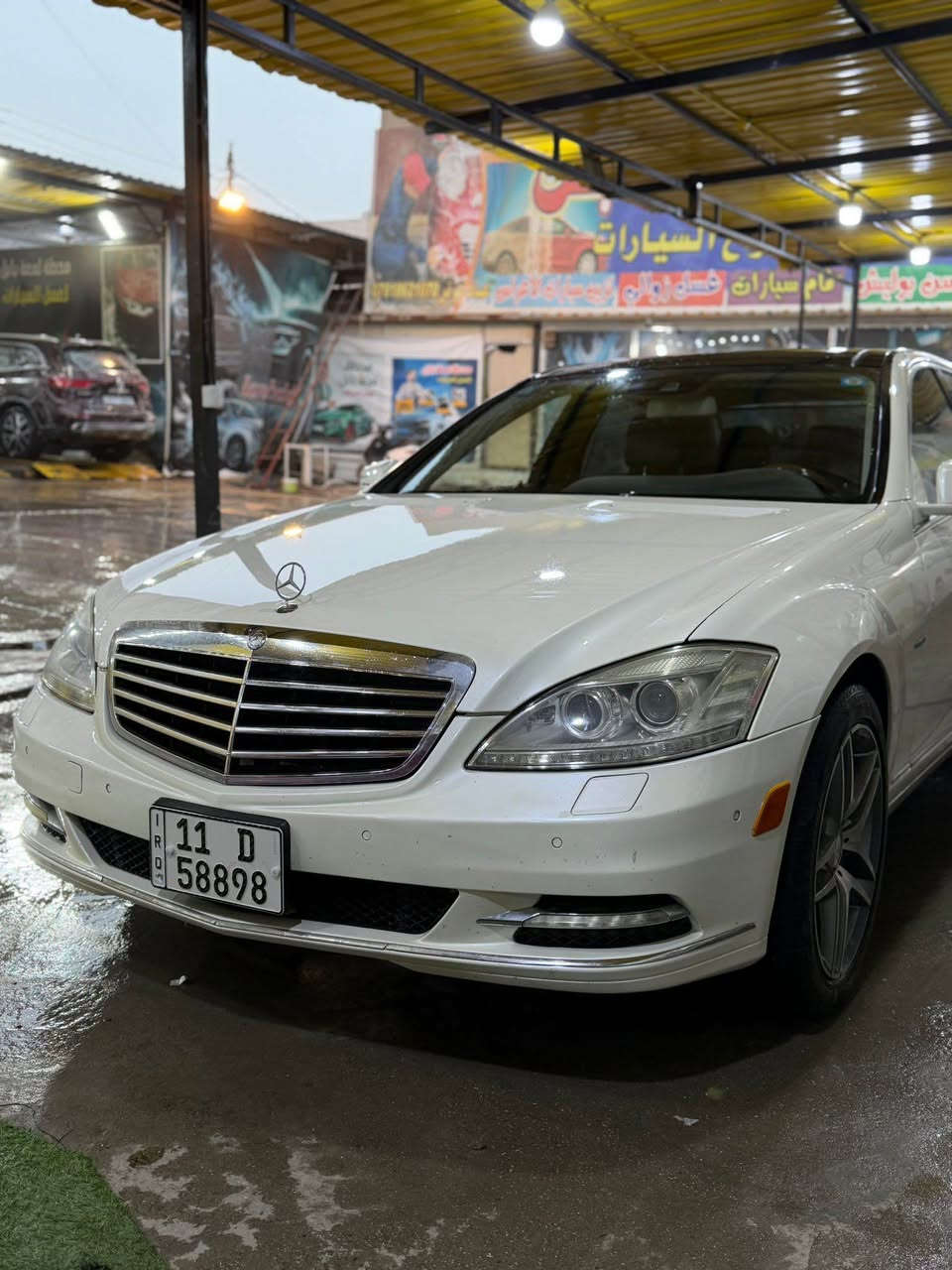 السلام عليكم
للبيع مرسيدس s550 موديل 2012 امريكية
ماشية 144 الف ميل
حادثها طخه بالداير مال جاملغ الخلفي اليمين ومصبوغ على گد الطخه بدون دواخل بدون ايرباك وصور الحادث موجودة بالمنشور
مكينة 8 سلندر
5 بردات
جنطه كهرباء
تدفئة تبريد مساج كشنات 
حساسات 360
لايتات داينمك
سستم صوت هارمن گاردن 
السيارة كاملة مكملة ( صفر مسج )
گير مكينه تبريد كفاله
صدر امامي خلفي جديد وهو والجوبلسات مالته
السعر270 وبيها مجال
مكان السيارة الحلة او بغداد 
للأستفسار  *********** بغداد, العراق
