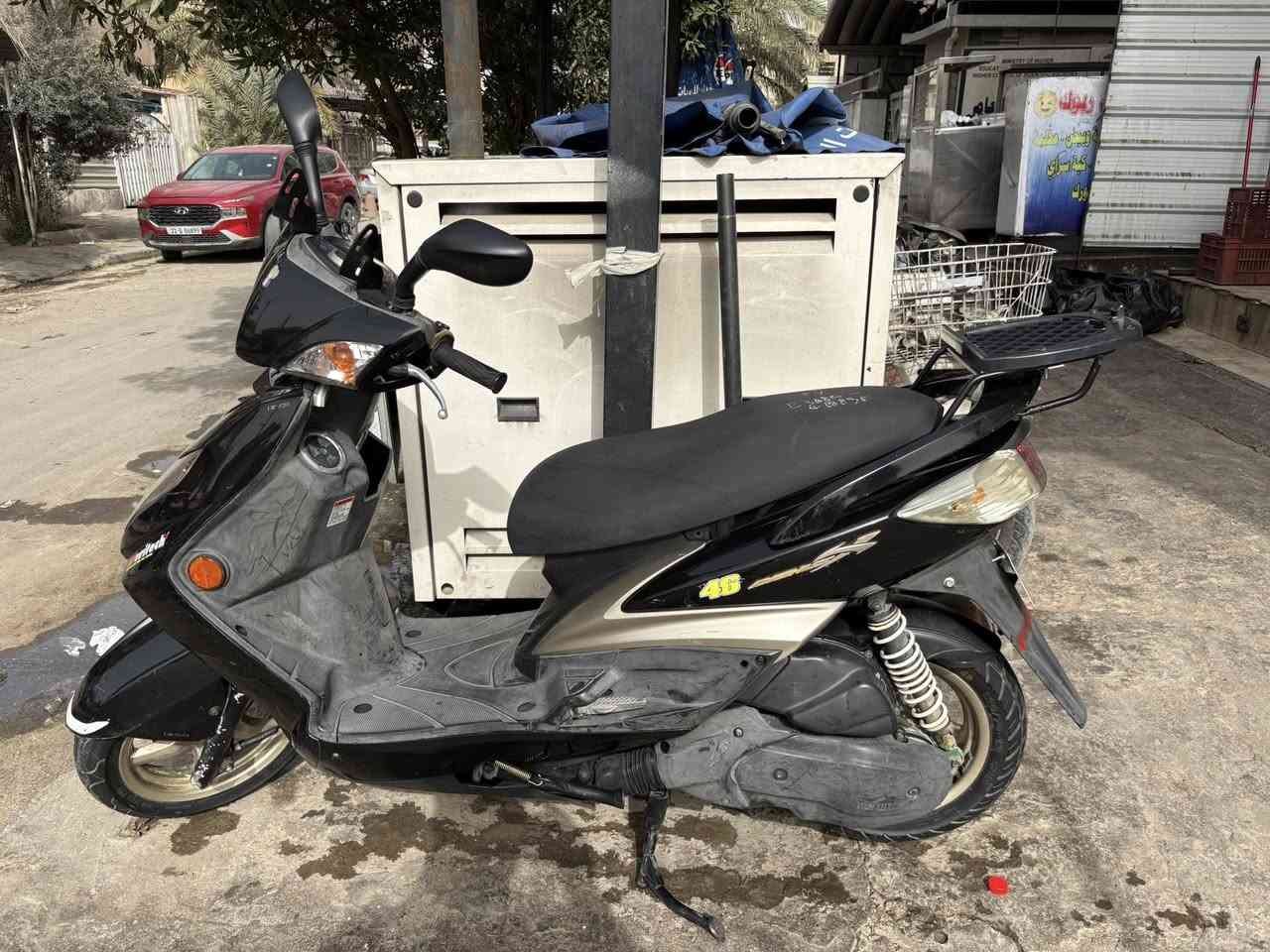 سلام عليكم درجه سكنس 140 درجه نضافه ١٠٠/٩٠دراجه كامله مكمله ويلات ذهبي بدلدي تايرات تخام جديد درجه نكره سلف درجه خير من الله طلعات حديد موديل 20014درجه كلش نضيفه المنه مصالي شهر من نزالته بس حولت مكاني جاي ابيعه درجه تجي شوفه اي نقص مابيه كله شغل من اشاير دبل اشاره كهربيات كله شغله او كلوبات عالي ناصي حساس كله شغاله مكاني بغداد شارع فلسطين ***********
