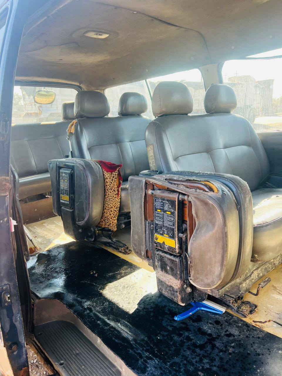 سلام عليكم/سياره كيه بريجو للبيع گير مكينه اكسن حداديه تخم تاير كهربائيات كلهه شغله سياره گبل للشغل ربع ما تذب عليهه غرفه جيده مال ستاركي ابو الملئده مصبوغة حزام شواصي الئمامي بلادي مكفول والخلفي بس واحد عوزه تعمير  رقم بغداد مشروع وطني شرط التحويل السعر 52وبيهه مجال بصيط مكان السياره بغداد النهروان اقره التفاصيل واتصل ***********
