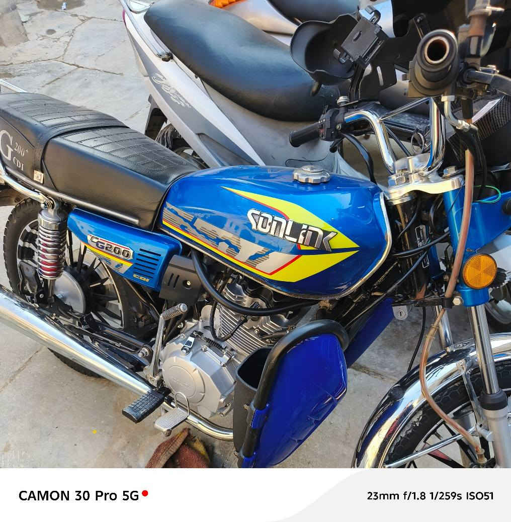 السلام عليكم سولنك موديل 25دراجه كفاله عامه شرط جيب فيتر وفحص كهربائيات كله شغاله دراجه جديده الله شاهد برغي مابيه نقص اوراق اصوليه مكاني بغداد مدينه الصدر السعر 850رقمي *********** بغداد, العراق
