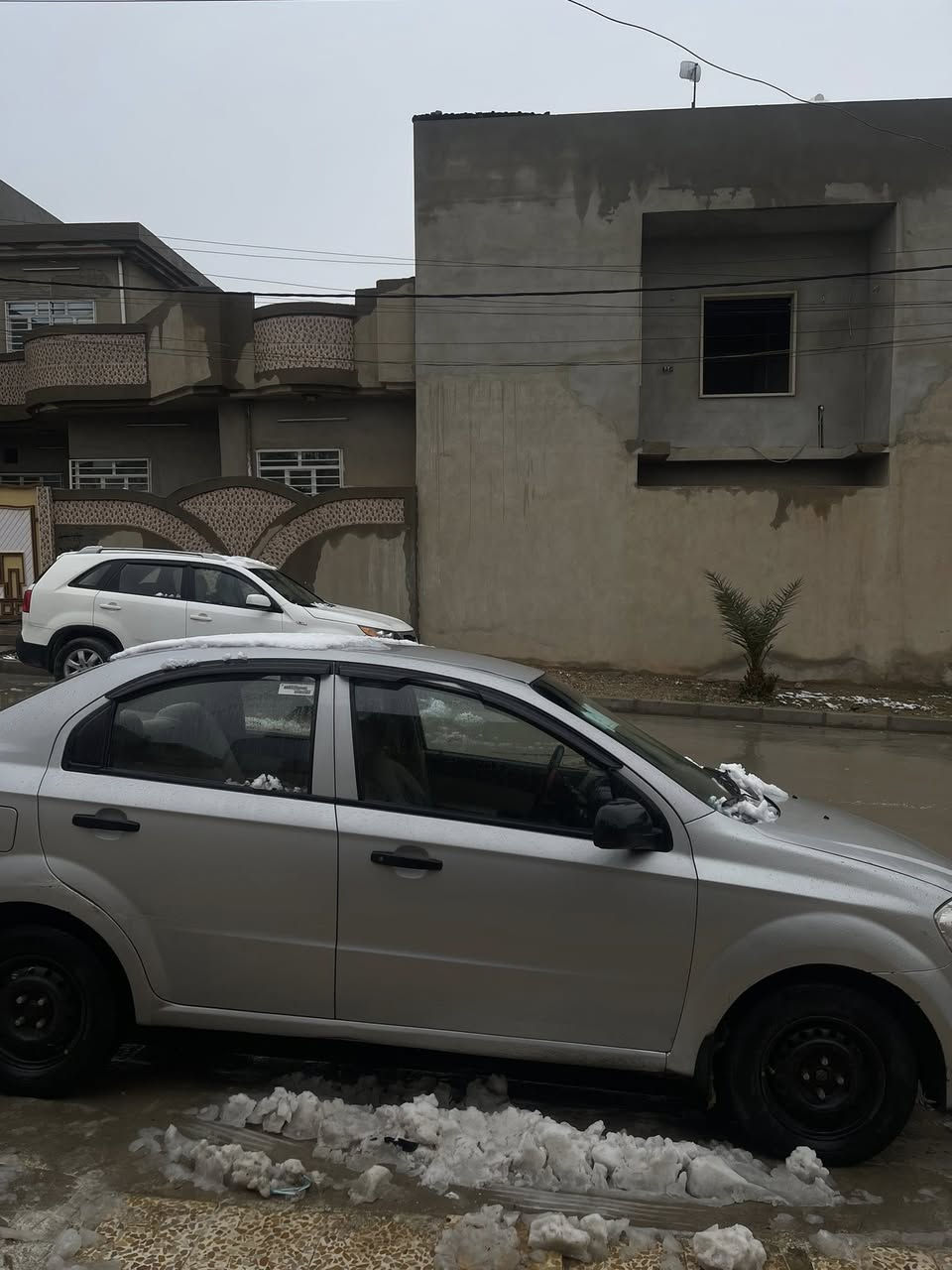 افيو 2009 محرك دبل كمشفت محرك وكير شرط تدفئ تبريد شرط طخم جديد  تايرات زوج جدد رقم دهوك هزه جديده قبل كم يوم سويتها  سياره مناقصها شي 
السعر 60 
***********
