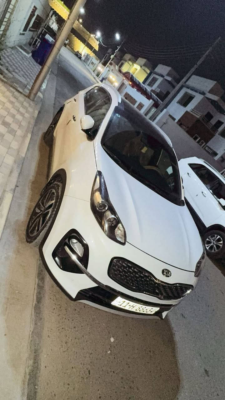 سبورتج ١٩شكل ٢٠  بغداد خليجي مكفوله كفاله عامة ماشية ٧٥ الف محرك ٢٠٠٠ دوش بصمة تحكمات جهتين كشنات كهربي ترحيب بيانو جنطة كهربائيه كشنات جلد  وبعد هواي بيه مواصفات للاستفسار الاتصال *********** عنواني كربلاء
