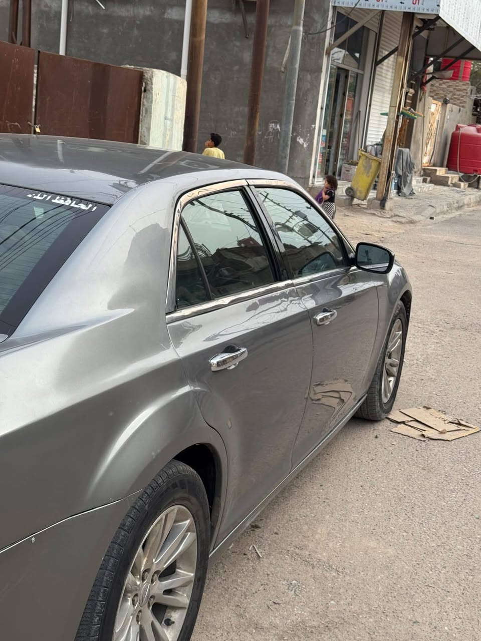 السلام عليكم اوباما مديل 12 رقم بصره بسمي مكينه3600  صار 15 يوم من شديتها وحداديه صار شهر بعدهن بل ضمان ثنينهن السياره بيها صبغ حزام وبيها ضربه بل جاملغ الخلفي بسيطه   سياره جاهزه  سعرها 137 وبيها مجال  او مراوس مكاني  بصره  الرقم *********** تواصل ويه صاحب رقم
