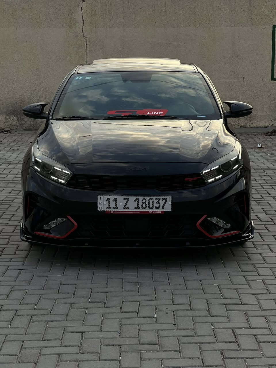 سلام عليكم
للبيع فورتي جيتي لاين 2024 فول مواصفات 
ماشيه 14 الف بعدها بحالت الزيرو 
حادثها جاملغ وبنيد فقط والباقي مكفول 
محرك 2000 دوش المرغوب 
رقم بغداد بسمي تحويل ثاني يوم سعرها ١٥٨ وبيه مجال شي بسيط للشراي سياره ماشاءالله كلش نضيفه 
مكاني بغداد العامريه رقمي ***********
