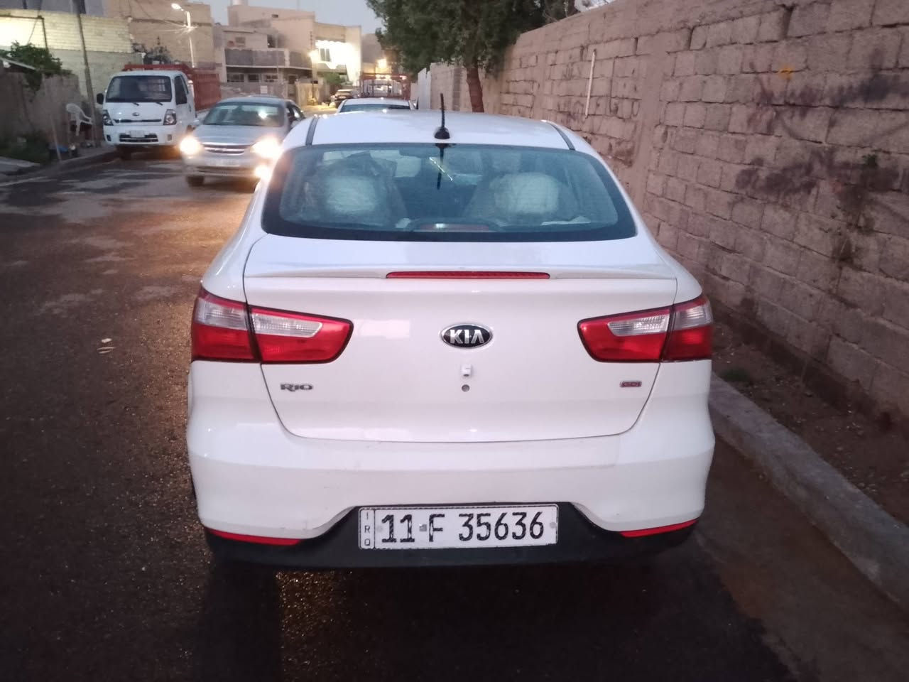 كيا ريو موديل 16وارد امريكي
سعر 93بي مجال أو مراوس مكان بغداد


**إذا كنت صاحب هذا الإعلان وتريد حذفه لأي سبب، رجاءا أرسل رسالة إلى الدعم الفني**