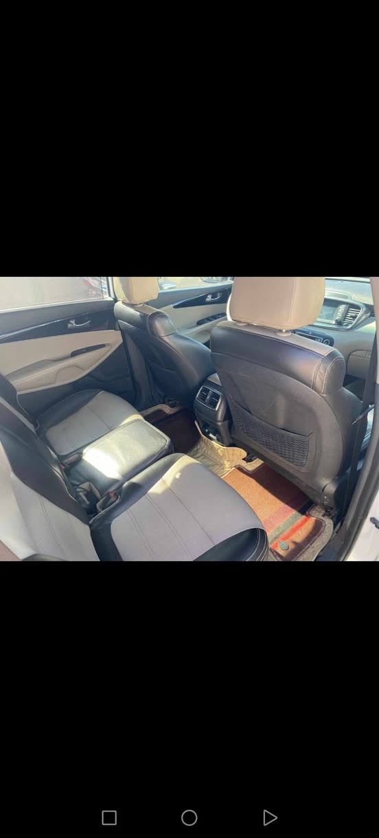 مساء الخير سورنتو ١٨ شكل ٢٠ فول عده البنرامه جاهزه من كلشي رقم بابل انكليزي بسمي بيها بنيد وجاملغ والباب بدون يرباك وبدون دواخل والجاملغ الخلفي شخط ستوته ونصبغ وصاعدين بي تخم تاير جديد باتري جديد حداديه جديده مكينه وكير كفاله السياره مكفوله من ضربه السعر ٢٢٠ وبيها مجال العنوان كربلاء اطويريج رقم ***********
