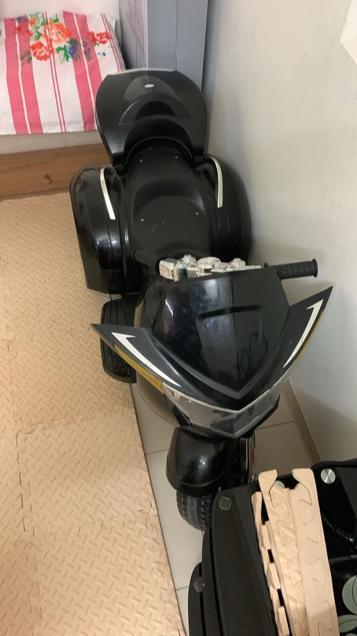 غراض للبيع لضيق المكان نضيفه جدا السياره 250  الف والماطور 75 الف والسكوتر 160 الف


**إذا كنت صاحب هذا الإعلان وتريد حذفه لأي سبب، رجاءا أرسل رسالة إلى الدعم الفني**