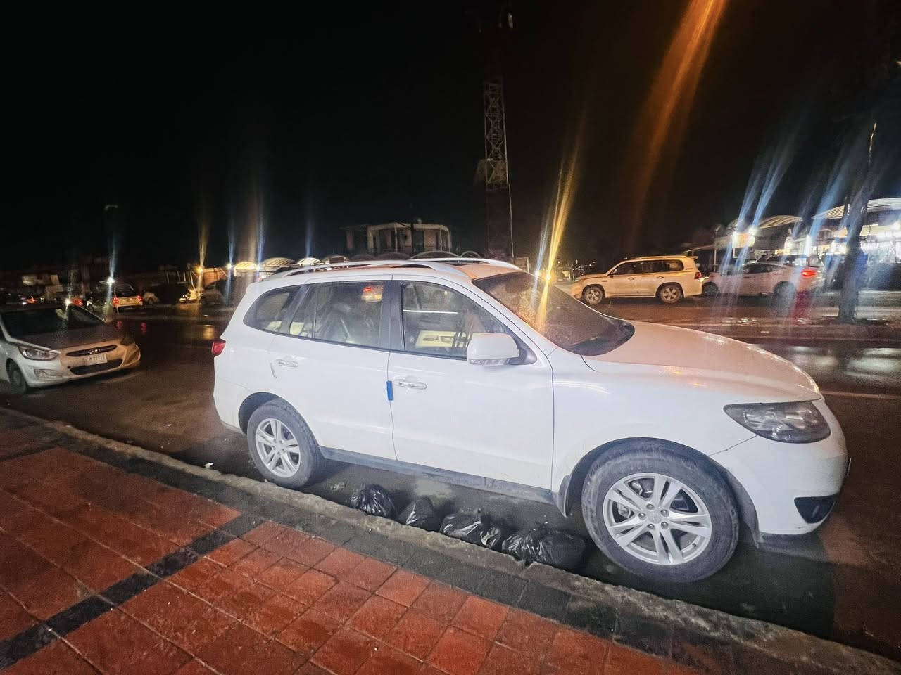 للبيع سنتافيه موديل2011 مكفوله كفاله عامة عدا الجاملغ بي طخه خفيفه والسياره خليجية رقم بغداد انكليزي باسمي ثاني يوم التحويل شرط السونار 

7راكب 

3قطع تبريد 6سلندر سعره 150 بيه مجال

فول مواصفات واحد على واحد 
***********
