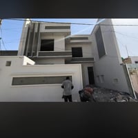 دار 200 متر للبيع 🏠 حي الفرات بظهر شارع المستوصف مباشرة على ساحة  بناء...