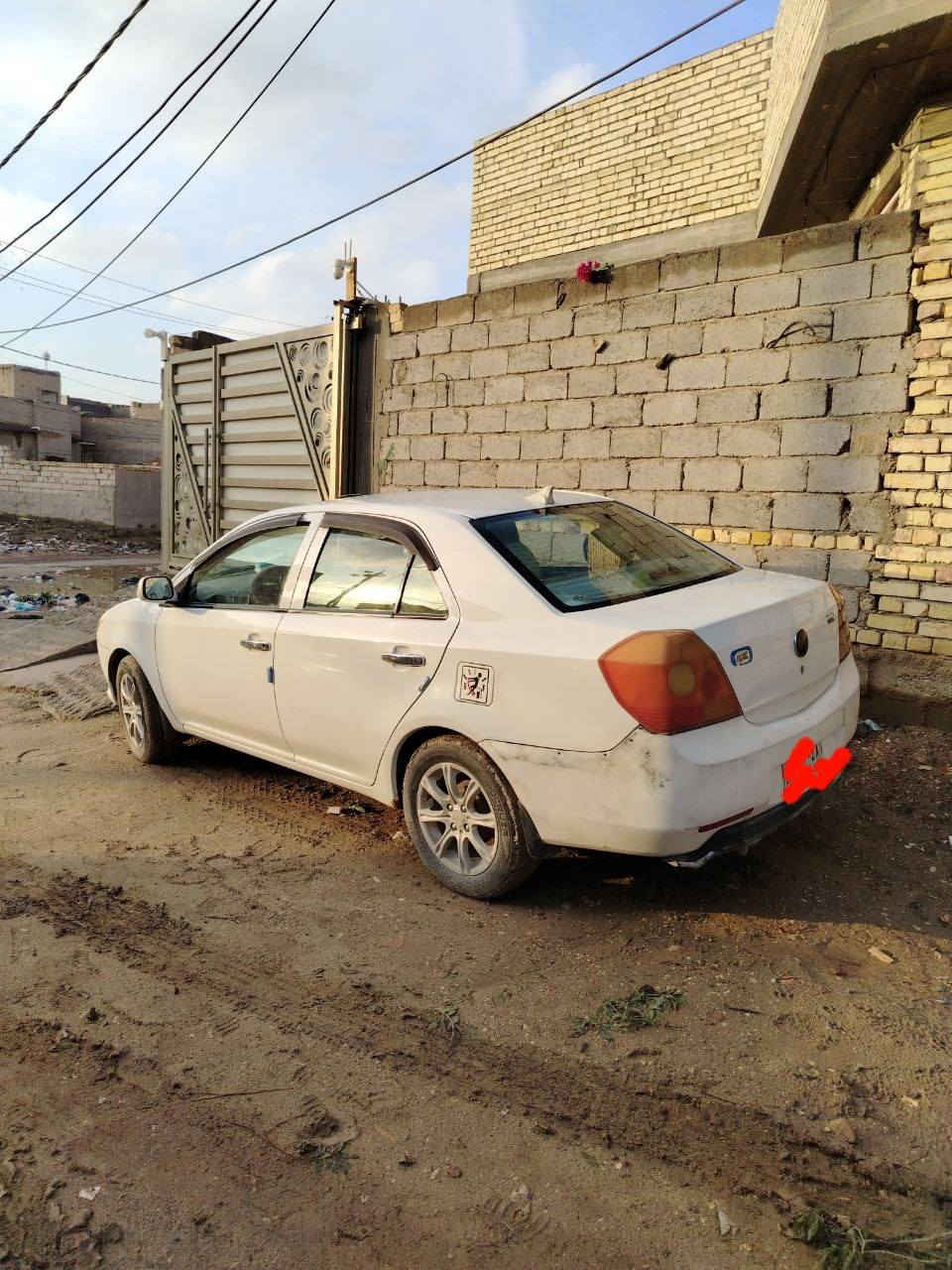 السلام عليكم جيلي M K موديل ١٣ بسمي رقم كربلاء السياره جاهزه من كل شي مكينه حداديه تبريد كله شغال فول على وضع الشركه السعر 47  وبي مجال غير متواجد على الفيس مكاني طويريج الاتصال على هذا الرقم ***********
