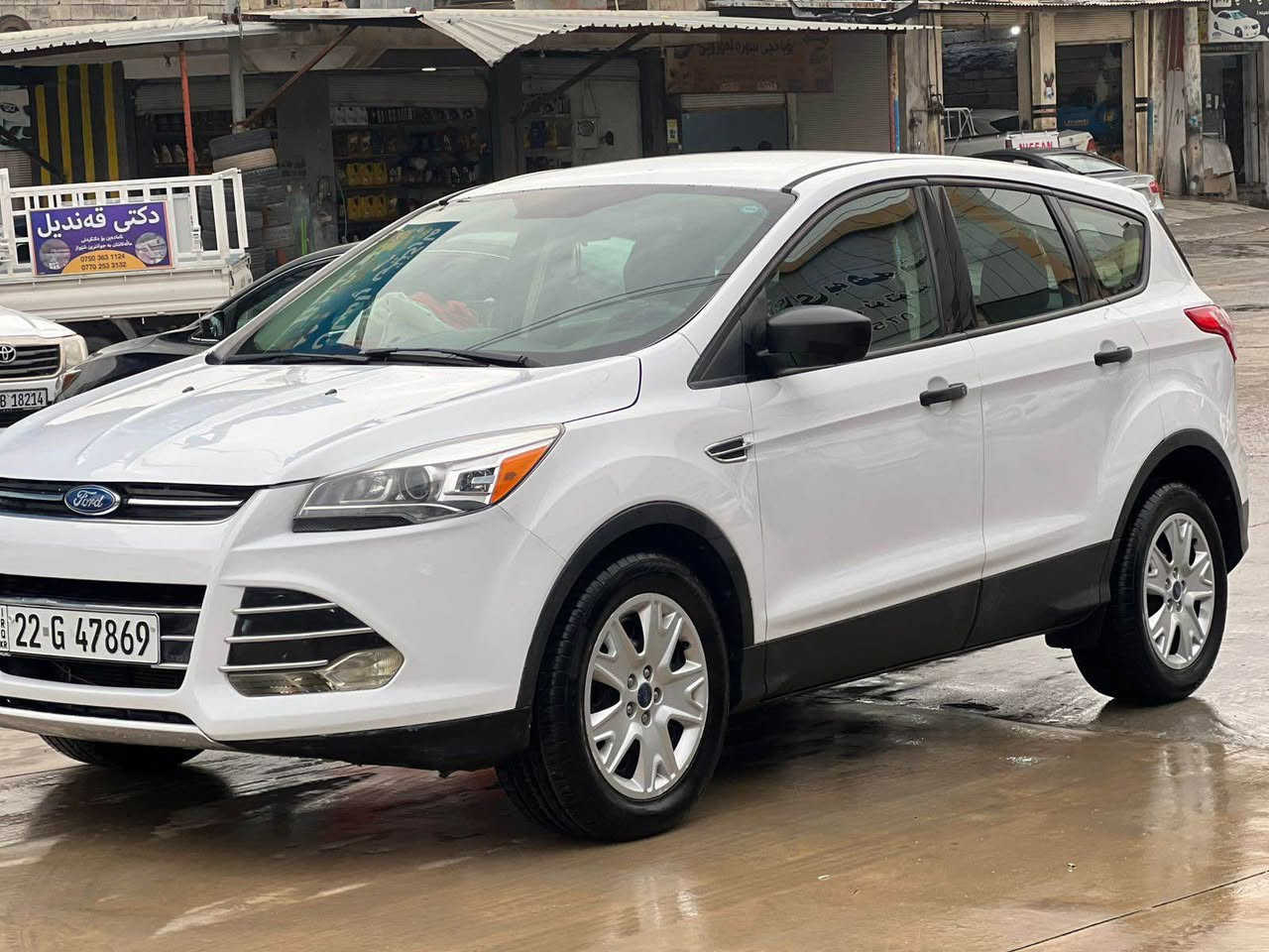 فۆرد ئیسکەیپ 2016 بۆ فرۆشتن دوو پارچەی بۆیاغە ئێرباگ بەس سوکان سیستەمە 131 هەزار رۆیشتوە سەیارەیەکی بێ عەیب و توند و تۆڵە مەکینە 2.5 تنفس طبیعیە واتە بێ تۆربۆ مەکینەیەکی بەقوەت و بەکێشی لەسەرە سەیارەیەکی خۆش دەستە گێر و مەکینەی زۆر هەرزانە لە بازار سعری ١١٢ وەرەقە و معامەلەیەکی برایانە سەنەوی تاکو 2029 نوێیە رەقەم تەلەفۆن 
0750 451 0698
0750 155 8297 أربيل, العراق
