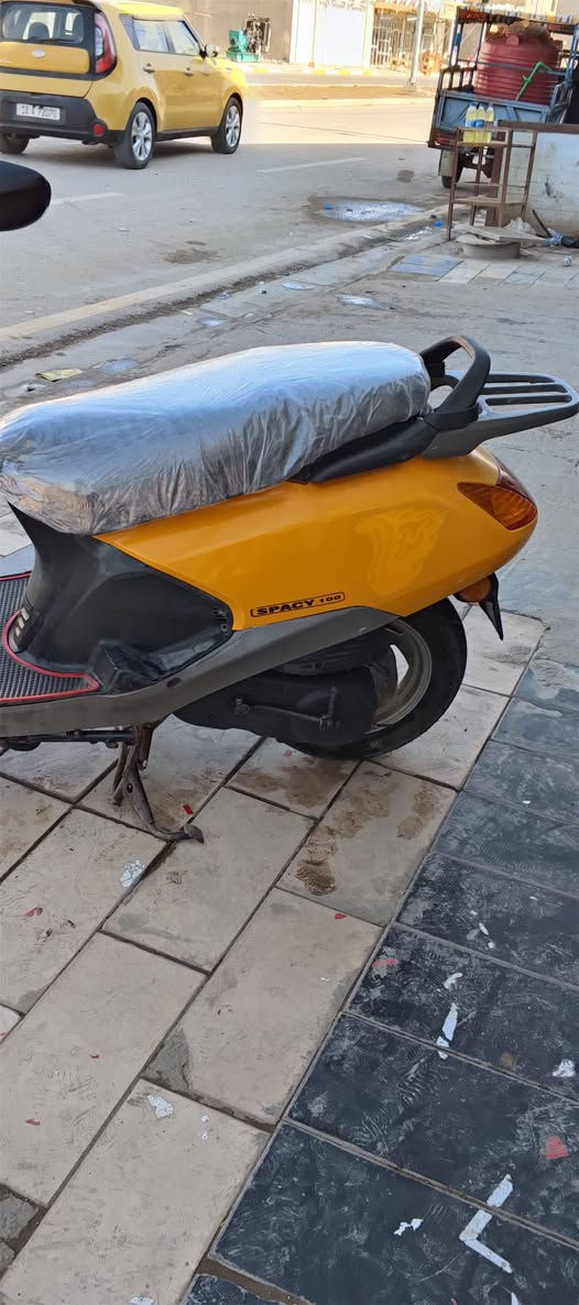 سلام عليكم ورحمه الله وبركاته
دراجة سبيسي للبيع ماليزي الدراجة خير من الله موديل 2018 مكينه ناعمة مجفته كهربائيات كلها شغاله محركة نظيف وما بيه اي نقص العنوان واسط قظاء النعمانية قرب اسواق اولاد مسلم    رقم الهاتف  ***********
السعر 450
