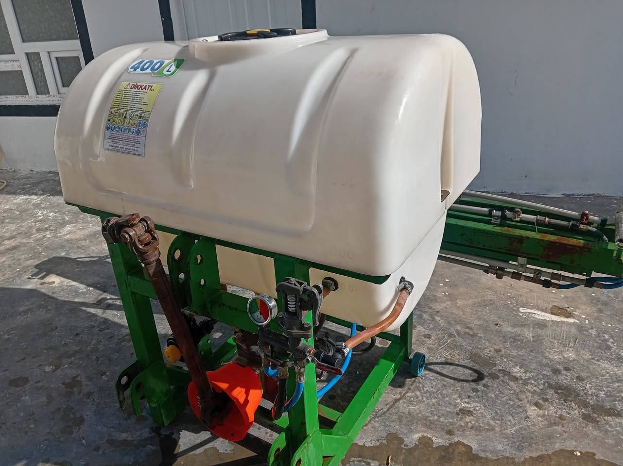 مرشة للبيع للاستفسار الاتصال على الرقم ***********
