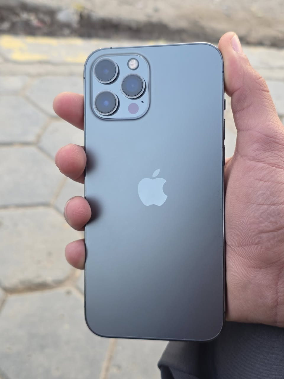 السلام عليكم 

iPhone 12 Pro Max

بطاريه 🔋75

للبيع 
كامل ملحقات 
جهاز نضيف كلش كدام عينك 
امريكي وين ماتريد تفحص افحص 
السعر خاص 
مكان الشطره الشراي يراسلني


**إذا كنت صاحب هذا الإعلان وتريد حذفه لأي سبب، رجاءا أرسل رسالة إلى الدعم الفني**