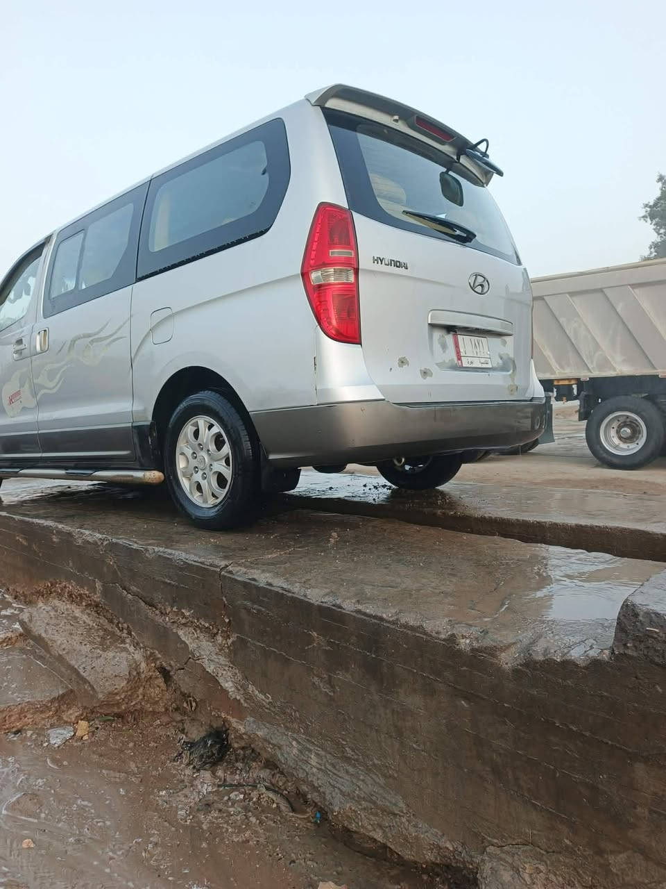 ستاركس للبيع موديل 2009 مكفوله كفاله عامه فول موصفات  ***********
