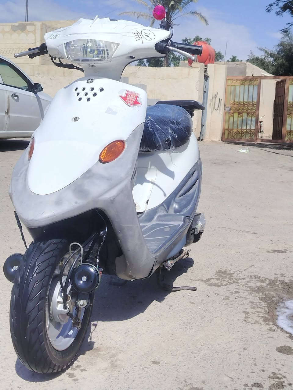 سلام عليكم دراجه بيجي نضيفه مفتوحه بس بستم يعني البوشه اصليه كهربايات كلهه شغاله وسلف شغال دراجه ناعمه ماعايزه برغي سعر 450


**إذا كنت صاحب هذا الإعلان وتريد حذفه لأي سبب، رجاءا أرسل رسالة إلى الدعم الفني**