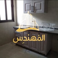 بيت للإيجار في الكرادة 📐 المساحة: 190 متر 🛏️ 4 غرف نوم 🚗 سرداب للسيارة...