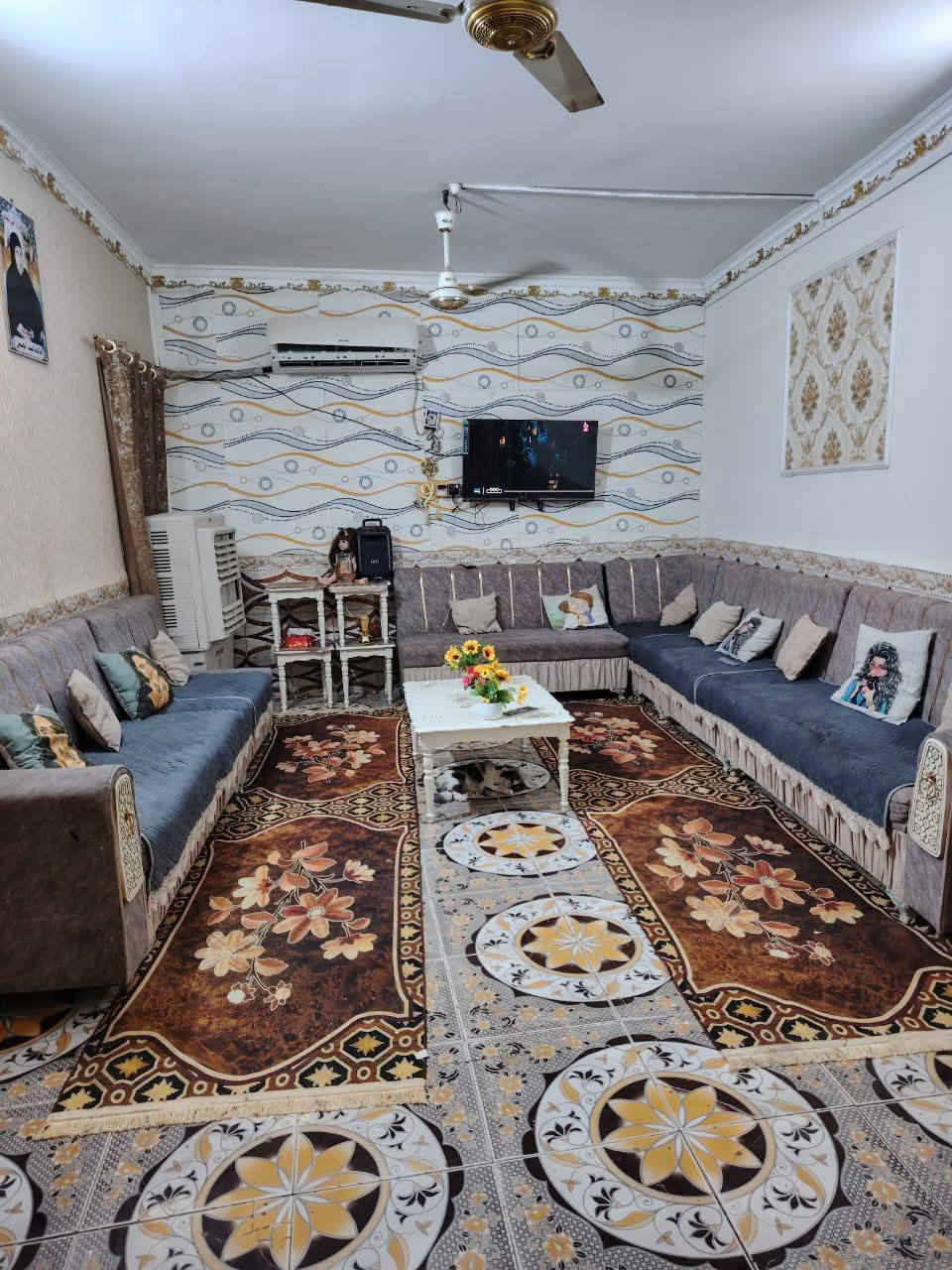 للبيع بيت زراعي بحي الفلاح مساحه 150م /  بي غرفتين وصاله ومطبخ وديوانيه وصحيات/ بناء بلوك/ عكاده/ الاستفسار *********** بي واتساب
