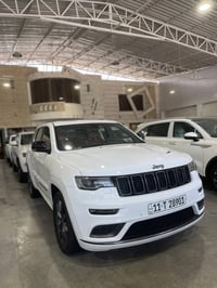 نحن اسره وكادر معرض المهره لتجاره السيارات الحديثه 🚙 نقدم لكم ارقى تحي...