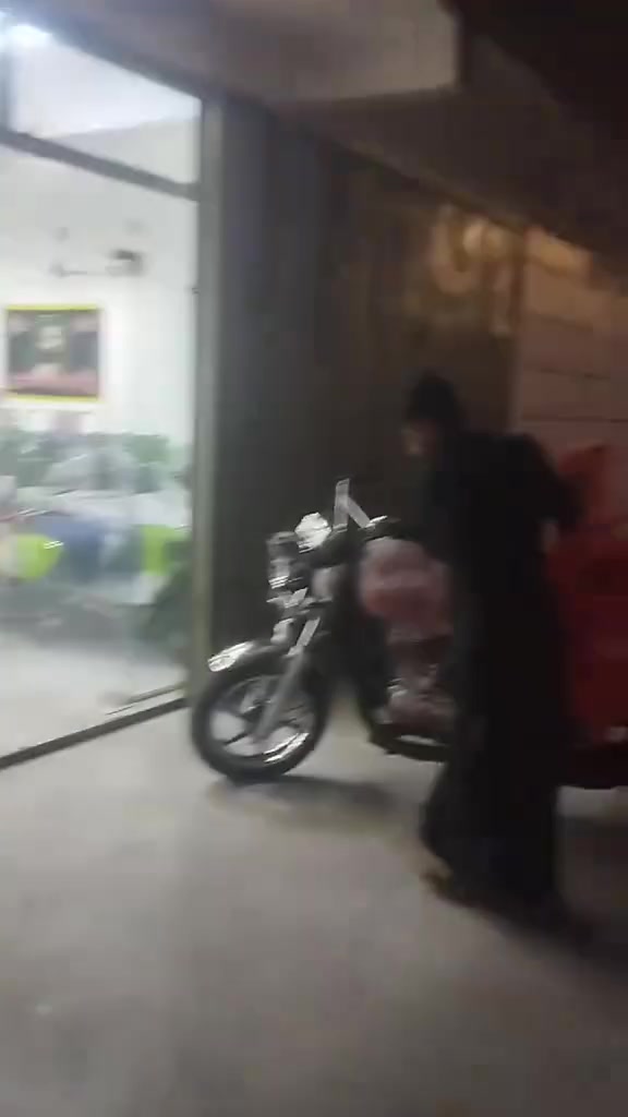 البيع زيرو صرله 3سعات من طالع من الوكيل كافله عمه من الساس الرس بعهي بداهن الشريكه ماسحكه صالن  السعر3.350هاذ ***********
