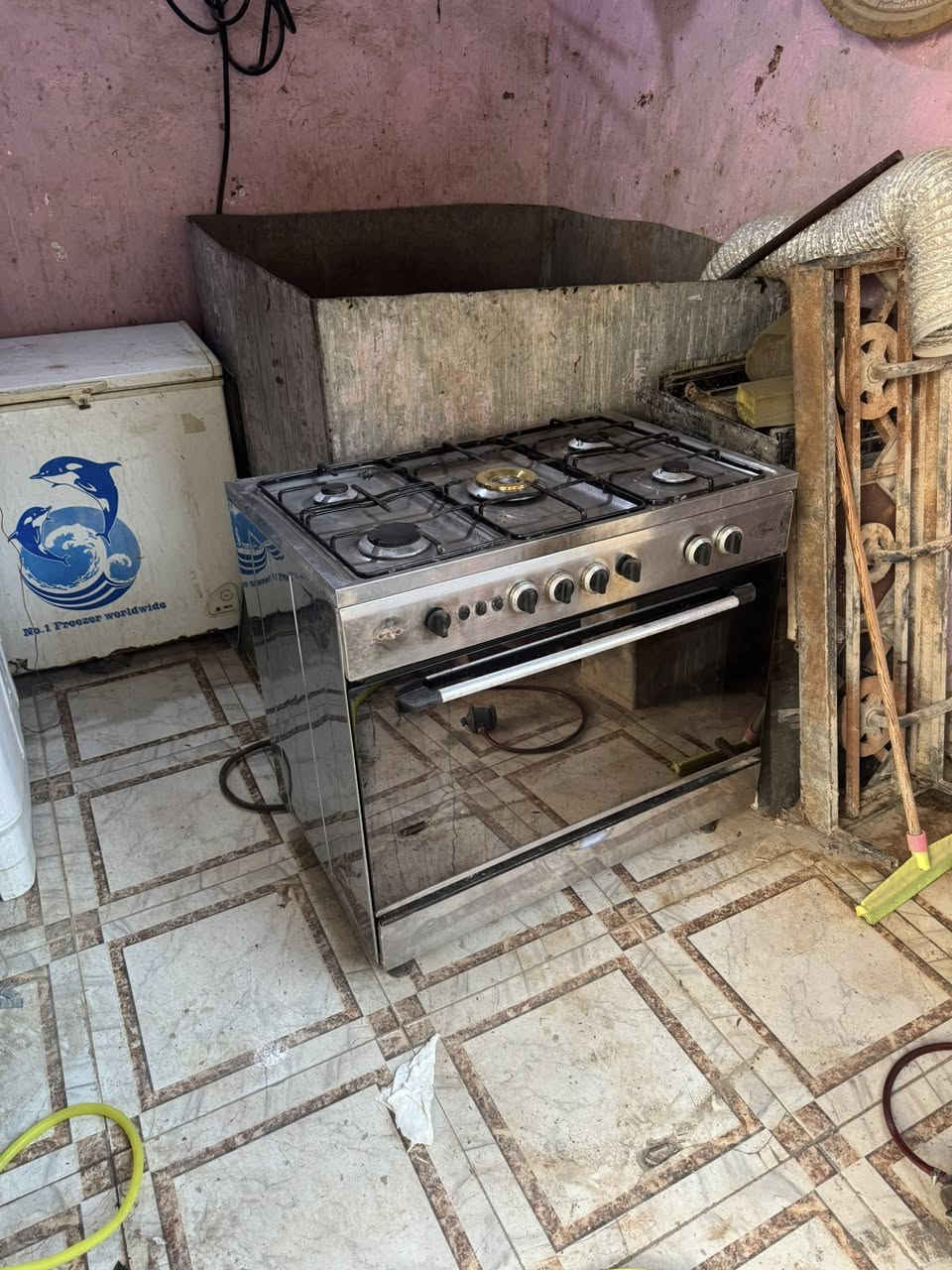 ‏سلام عليكم طباخ مصري فريش فرن فوك وجوه خمس عيون شرط الفحص والشغل ضمان سنة كاملة ‏علوان المحل سومر سوق العصري هذا رقمي ع واتساب *********** ￼
‏ضمان سنة عن الصيانة
