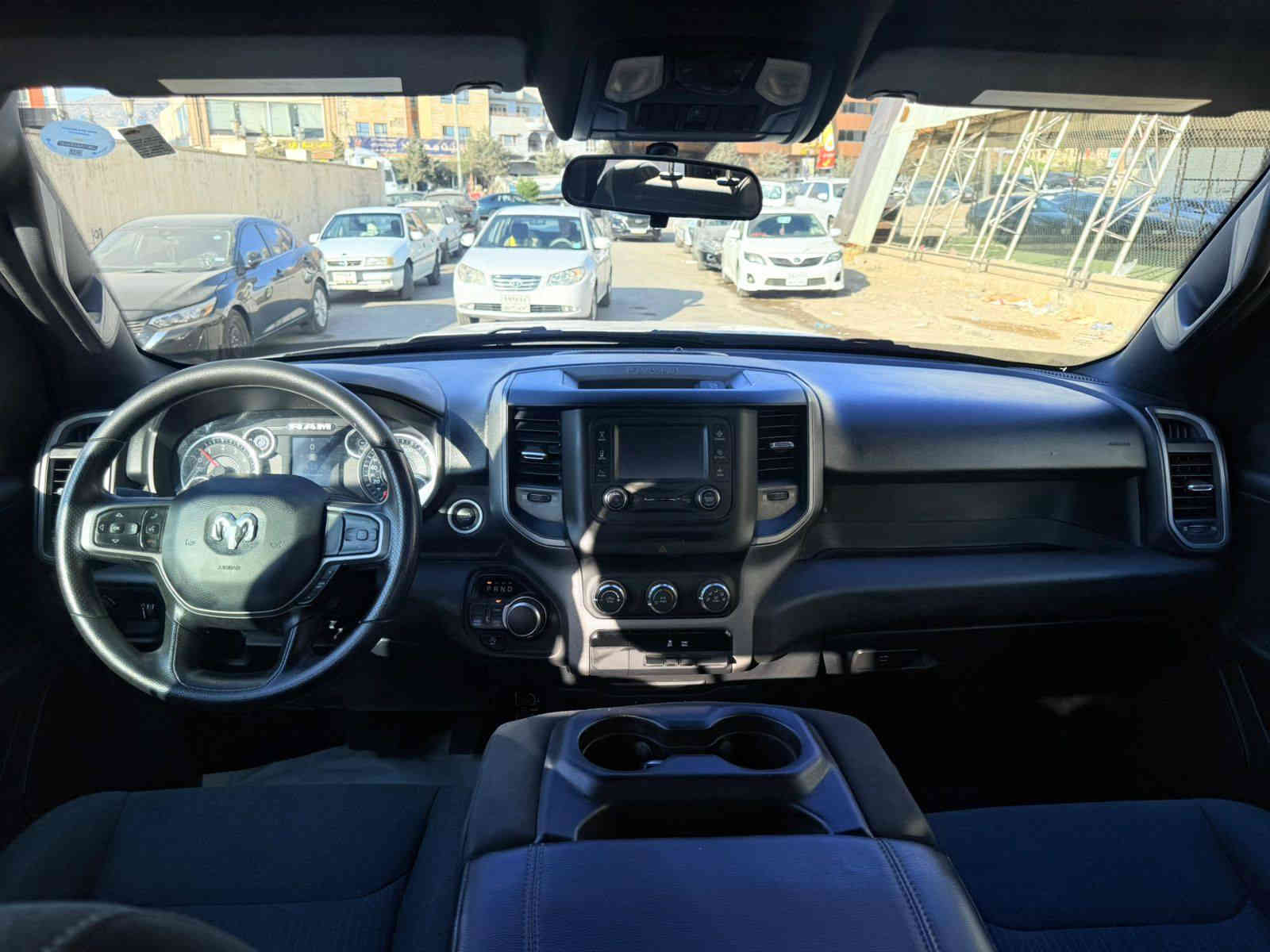 السلام عليكم 

الرجاء لحد يراسل يكول تراوس للبيع فقط 

                     2024       RAM   TRADESMAN

ماشيه   25   الف 

بدون ايرباك ...بدون داخل..بدون شاصي 

حادثها جانبي جاملغ وباب نفر وباب خلف صبغ 

كير ومكينه شرط  .... تترقم شمالي شرط الترقيم 

السعر    197   مجال بسيط 

للإستفسار التواصل واتس ***********
