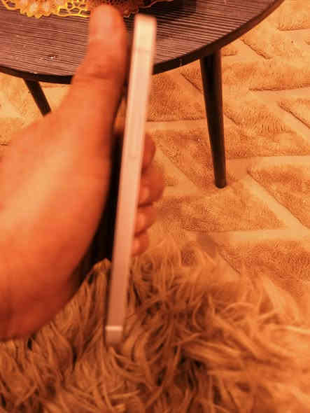 السلام عليكم ايفون ١٢ العادي جهاز جديد بمعنى الكلمه مكفول كفاله عامه بطاريه ٨٩ ذاكره ١٢٨ شرق اوسط نموذج M نظافه ١٠٠ السعر ٣٢٥ قغل بي او امراوس ايفون فقط المكان بغداد ***********
