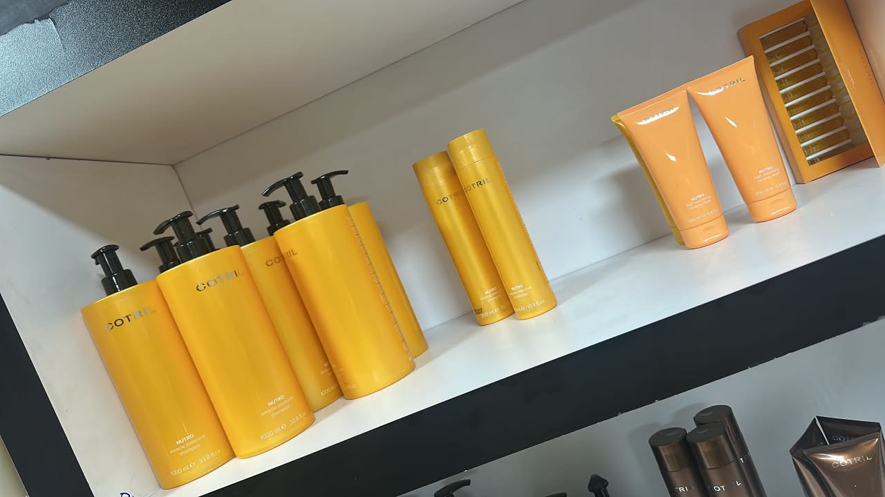 احنا شركة كوتريل للشامبو والأصباغ والسيرومات
للتواصل 
***********

