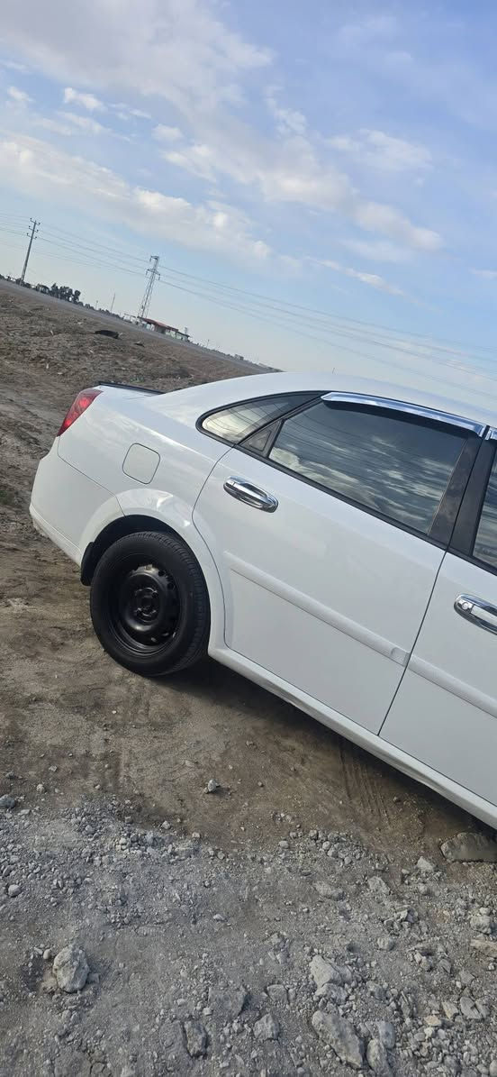 السلام عليكم
شوفر ليت اوبترا 2011 خليجي رقم كربلاء انكليزي بأسمي سنويه لل٢٩ مكينه ١٦٠٠ مكفوله كفاله عامه من كلشي ماعده بارد بسيط بالجاملغ السيارة جديده وجاهزه مكفوله من الصبغ والضربه  مكاني الديوانيه قضاء عفك  السعر ٩٠ وبيه مجال 
رقمي ***********
