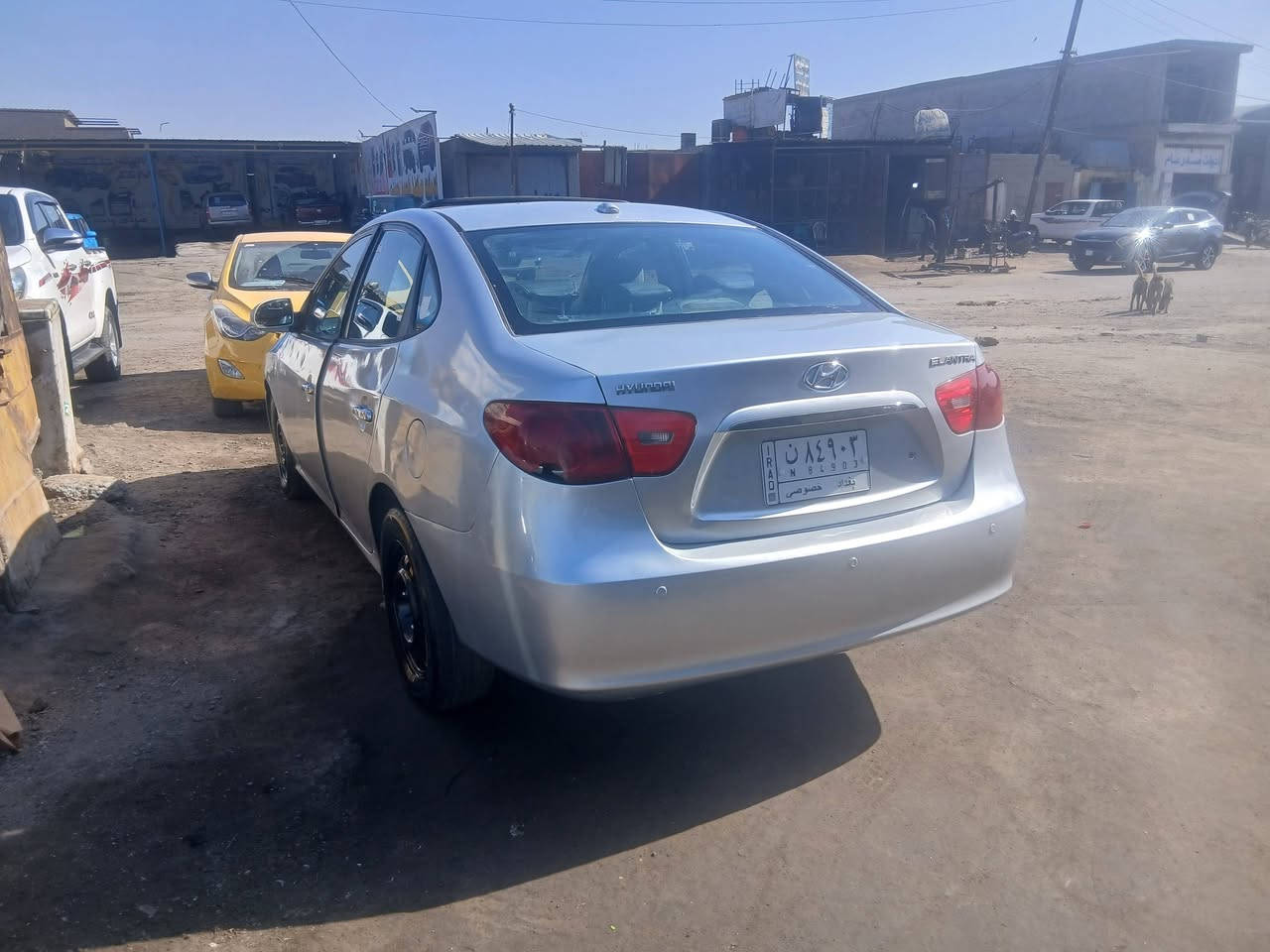 السلام عليكم 
النترا 2008
محرك وكير مكفولات 2000
مصبوغه عام 
بيها تصليح بل قماره ول تكم لفوك 
مكفوله من الكص 
رقم بغداد تحويل مباشر 
فول فتحه كشنات جلد
السعر 70وبيها مجاال
رقمي ***********
بغداد شعب
