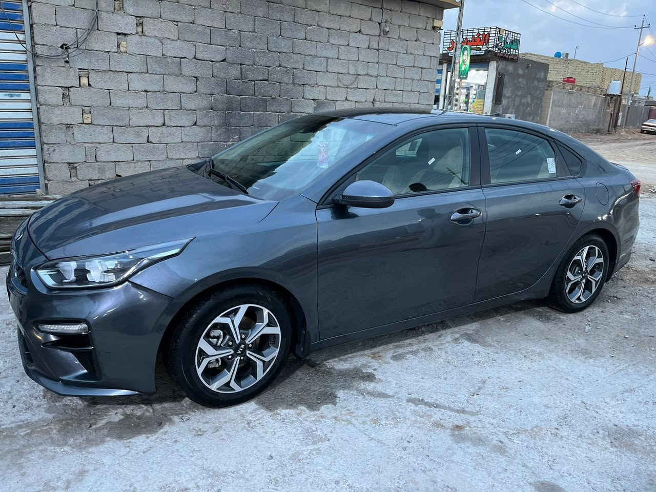 سلام عليكم شباب مكلف بنشر او كلشي موضوح كدامك بسونار بيع مستعجل 125 او بيه مجال حك جيه سياره مكانه ذي قار راعيه موضف رقم صاحب سياره ***********
